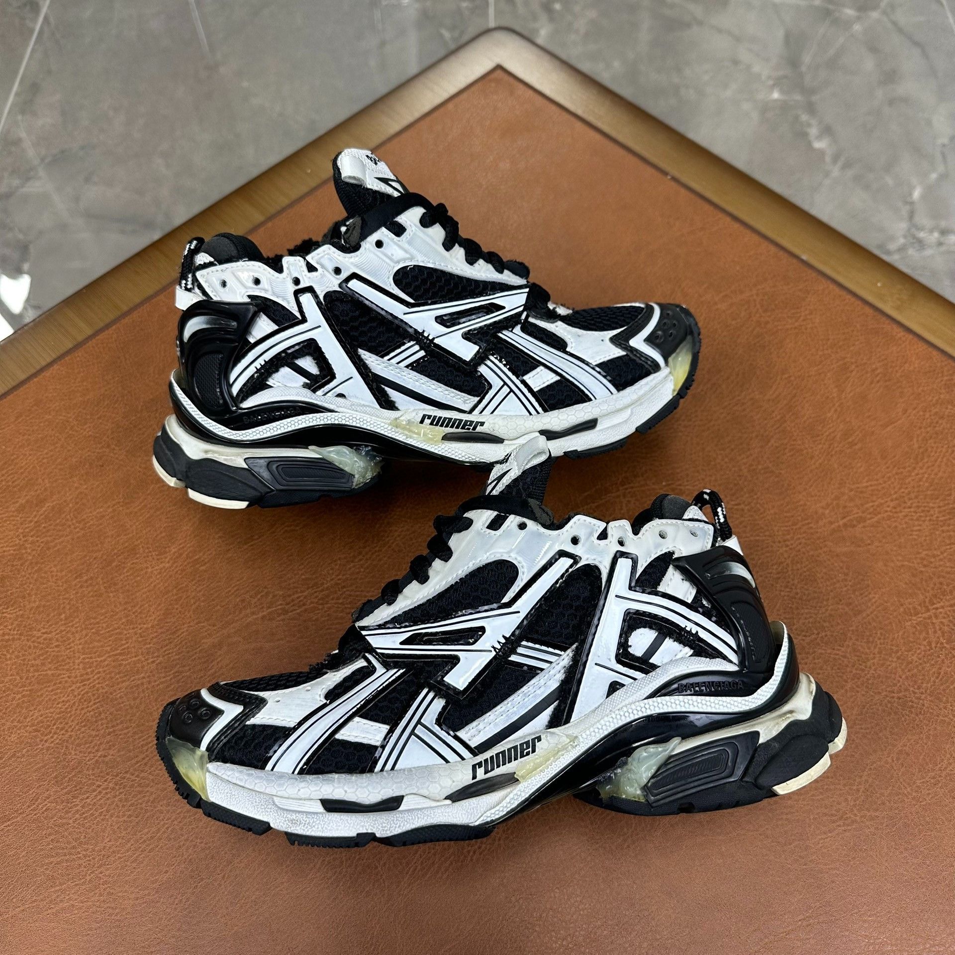 Balenciaga Balenciaga Running Black Lowtop Sneakers it_36 Women Size US 6 / IT 36 - 3 Thumbnail