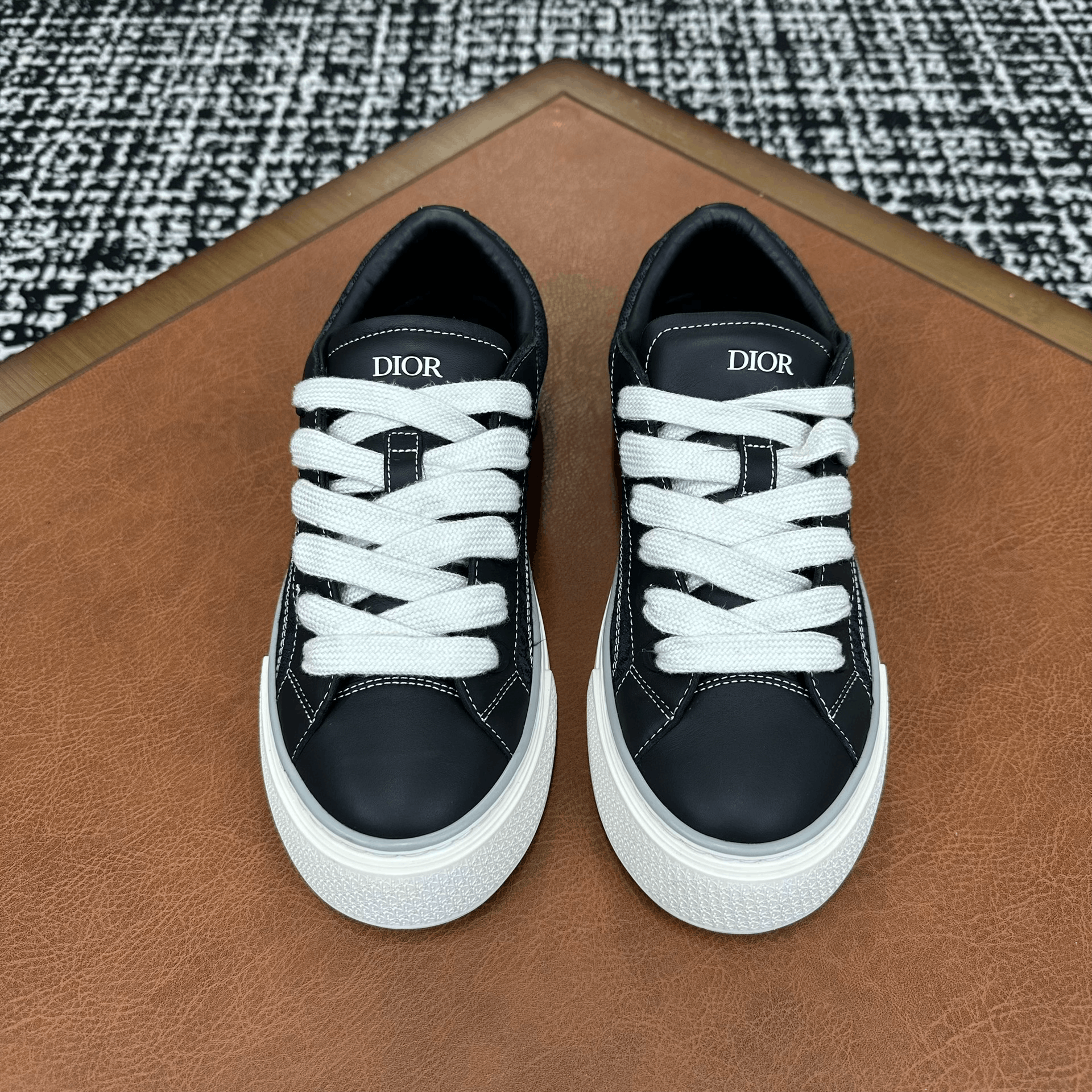 Dior Dior Black Lowtop Sneakers 9 Men Size US 9 / EU 42 - 2 Thumbnail