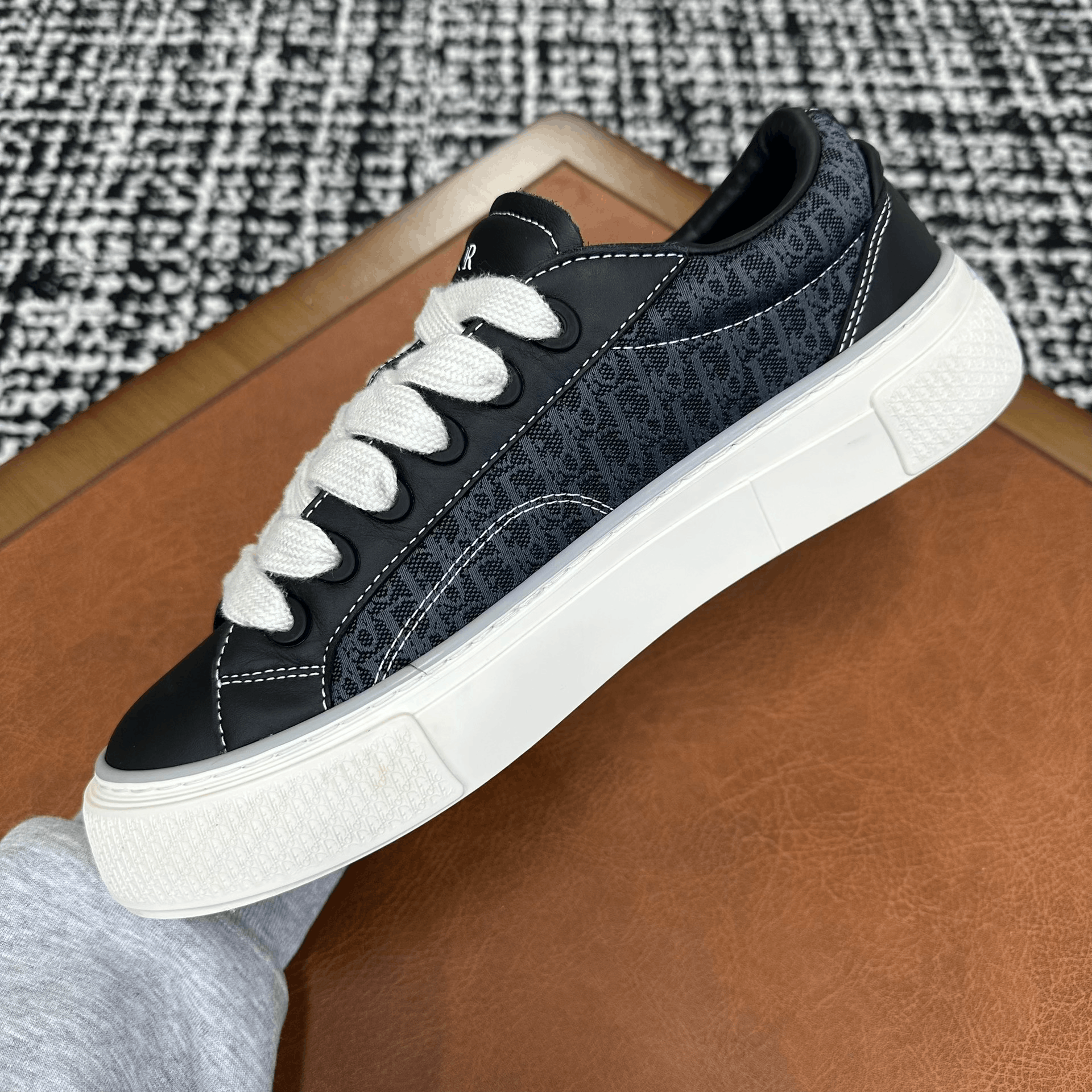 Dior Dior Black Lowtop Sneakers 9 Men Size US 9 / EU 42 - 7 Thumbnail