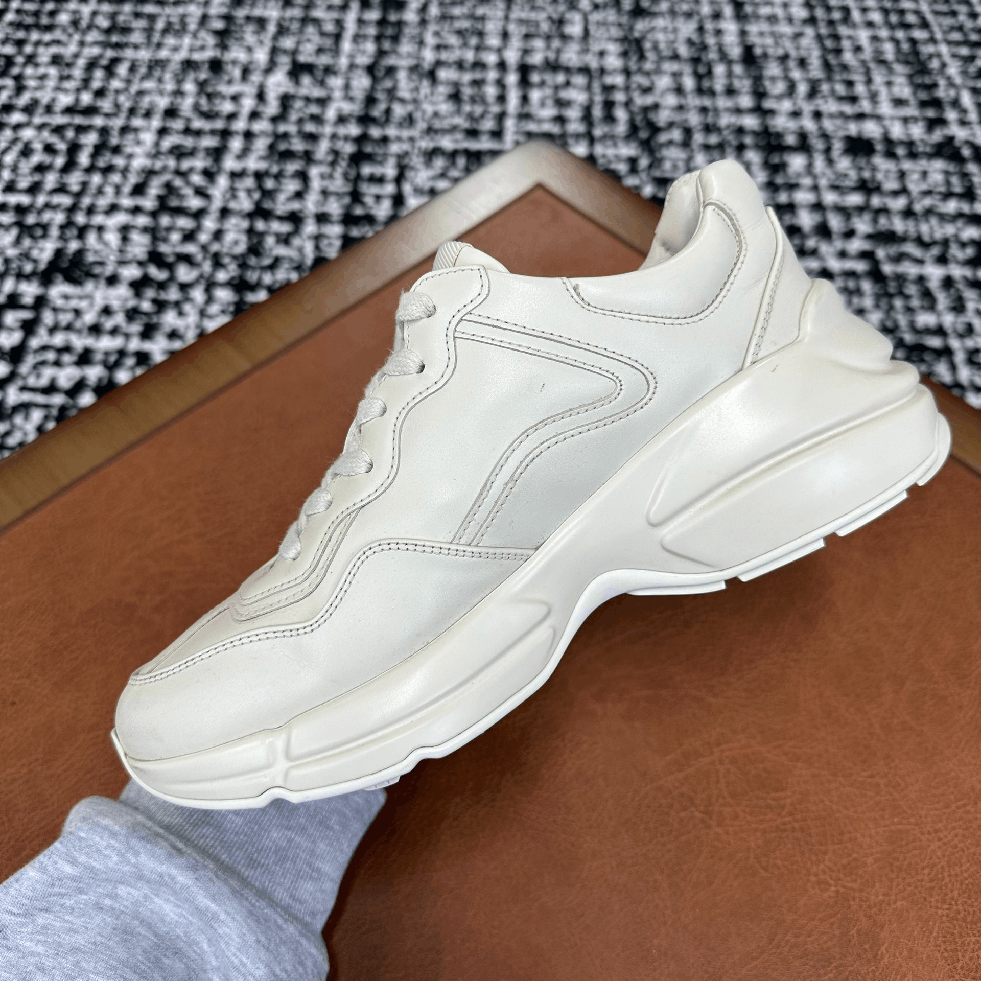 Gucci Gucci Retro White Lowtop Sneakers it_37 Women Size US 7 / IT 37 - 3 Thumbnail