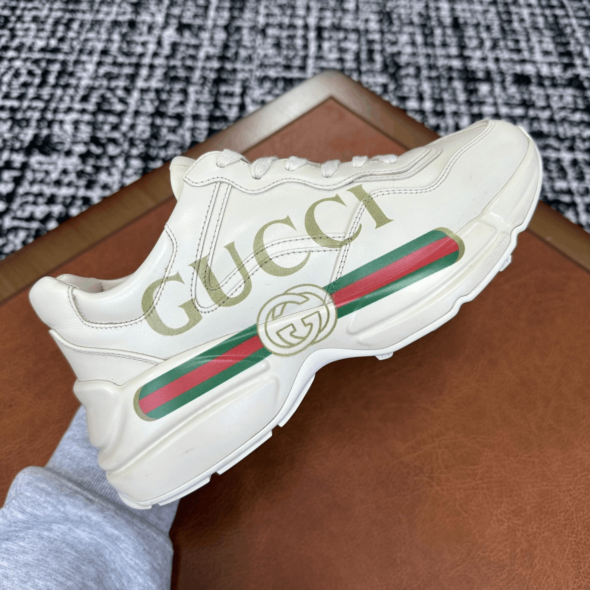 Gucci Gucci Retro White Lowtop Sneakers it_37 Women Size US 7 / IT 37 - 4 Thumbnail