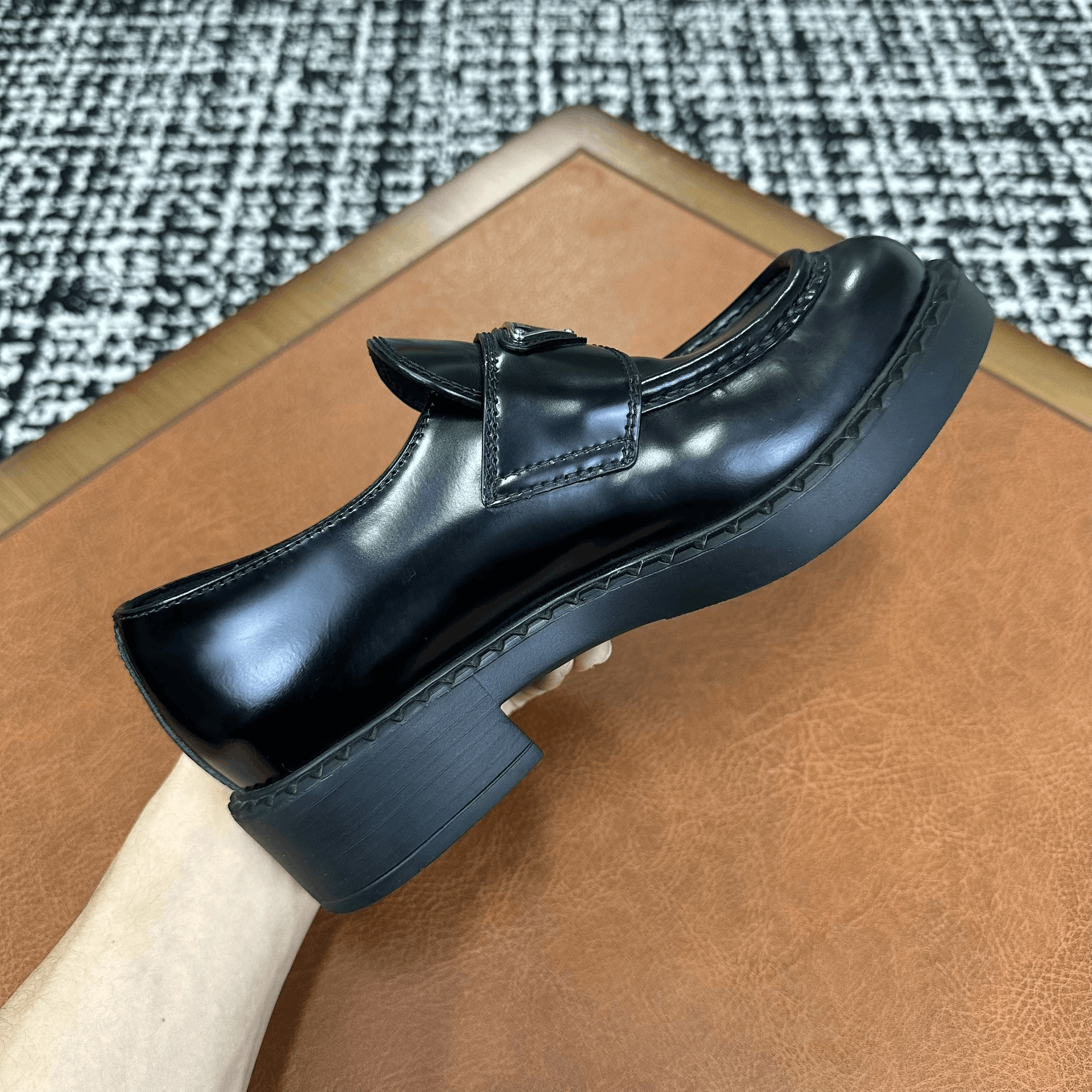 Prada Prada Black Lowtop Sneakers it_36 Women Size US 6 / IT 36 - 6 Thumbnail