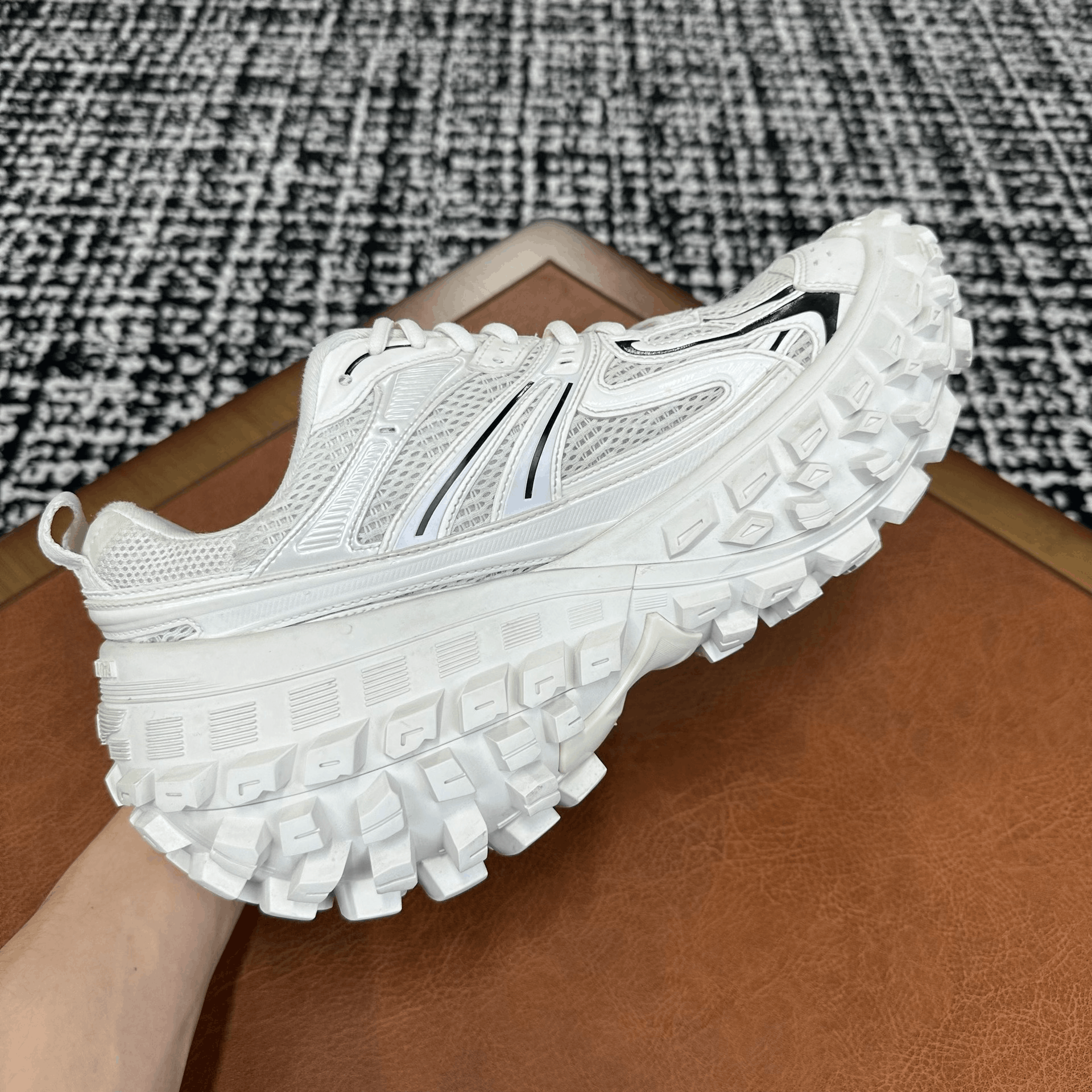 Balenciaga Balenciaga White Lowtop Sneakers 10 Men Size US 10 / EU 43 - 5 Thumbnail