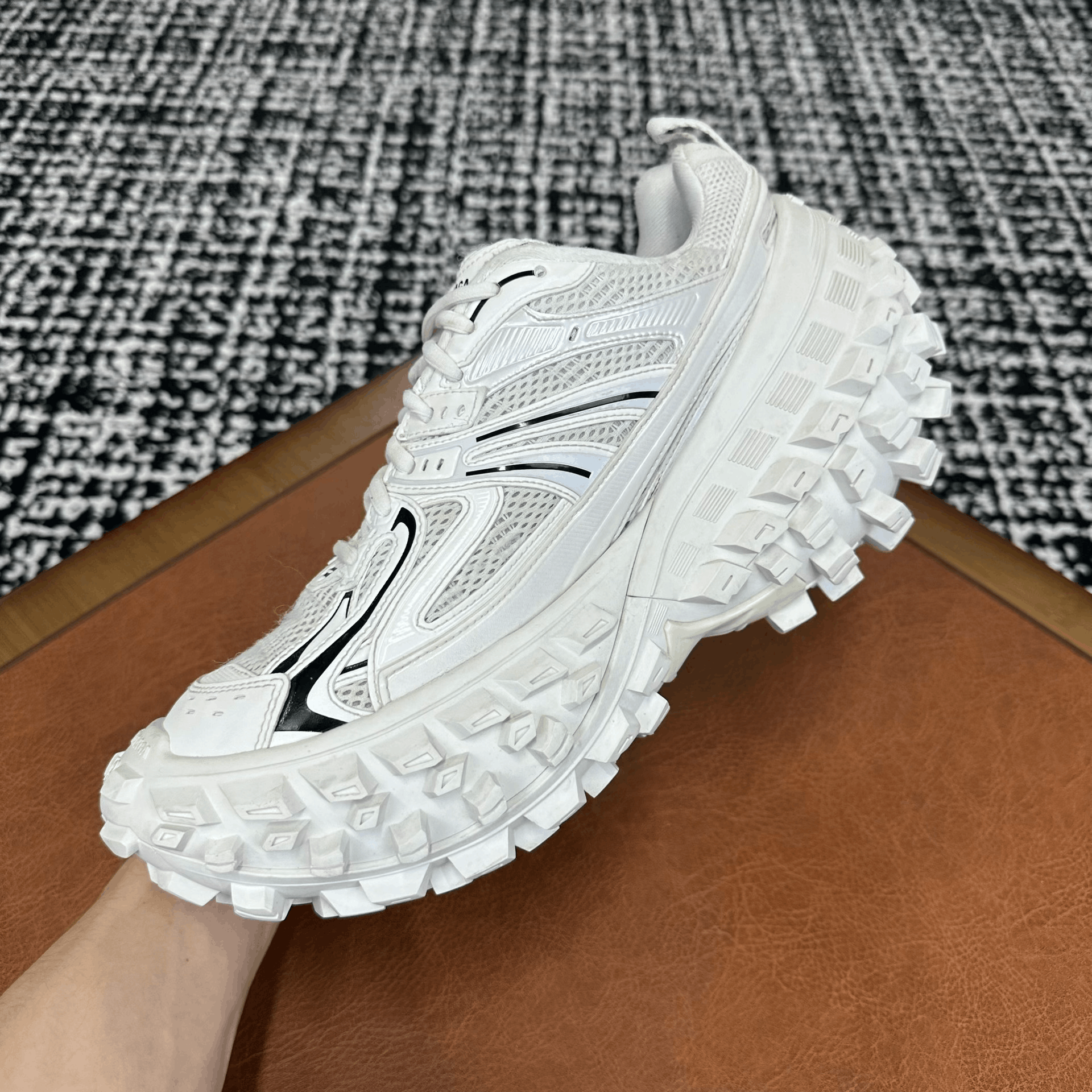 Balenciaga Balenciaga White Lowtop Sneakers 10 Men Size US 10 / EU 43 - 6 Thumbnail