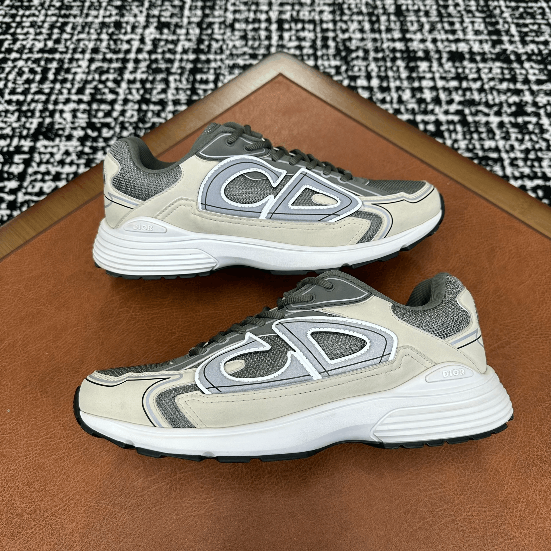 Dior Dior Leather Lowtop Sneakers 10 Men Size US 10 / EU 43 - 9 Thumbnail