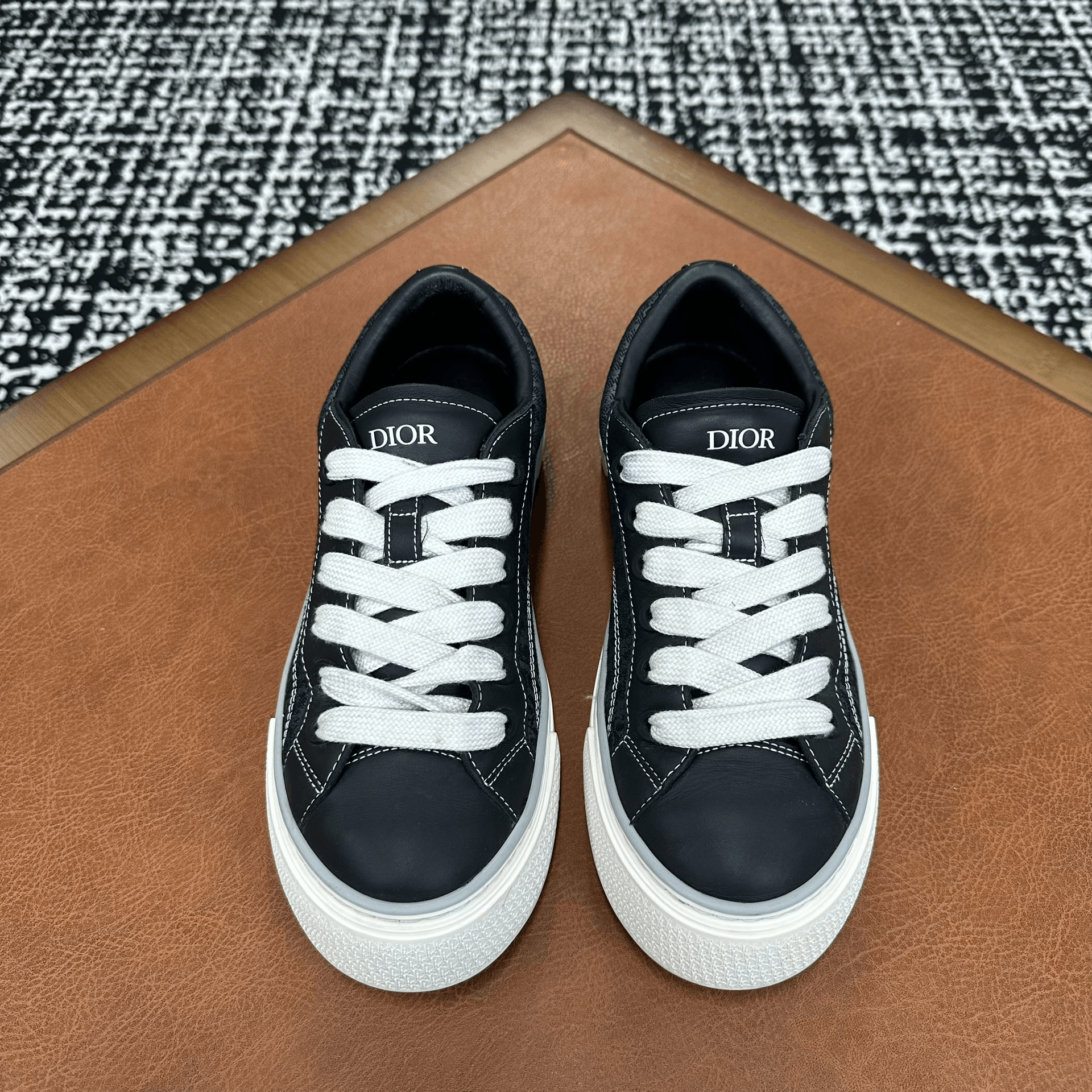 Dior Dior Casual Black Lowtop Sneakers 8 Men Size US 8 / EU 41 - 2 Thumbnail