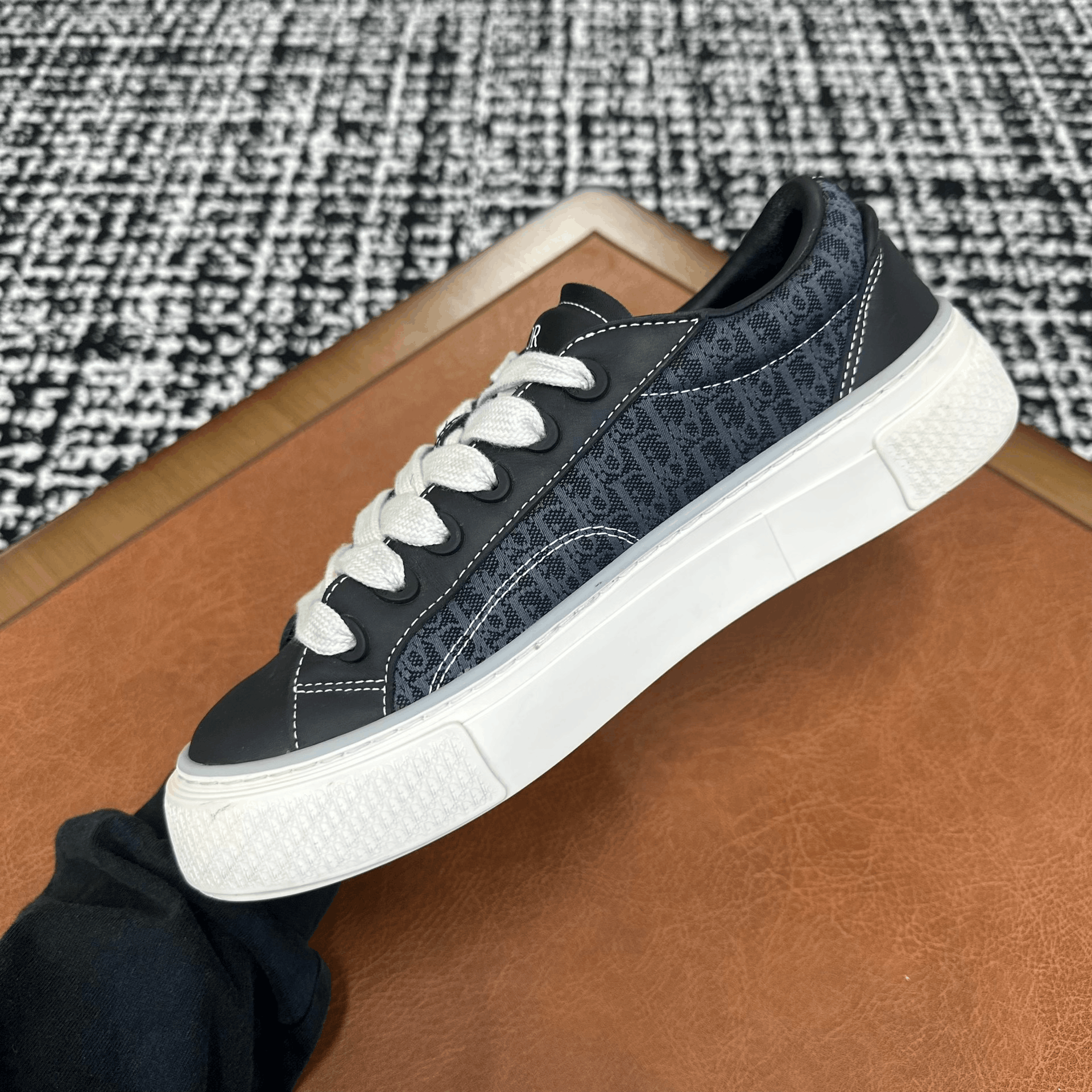 Dior Dior Casual Black Lowtop Sneakers 8 Men Size US 8 / EU 41 - 7 Thumbnail