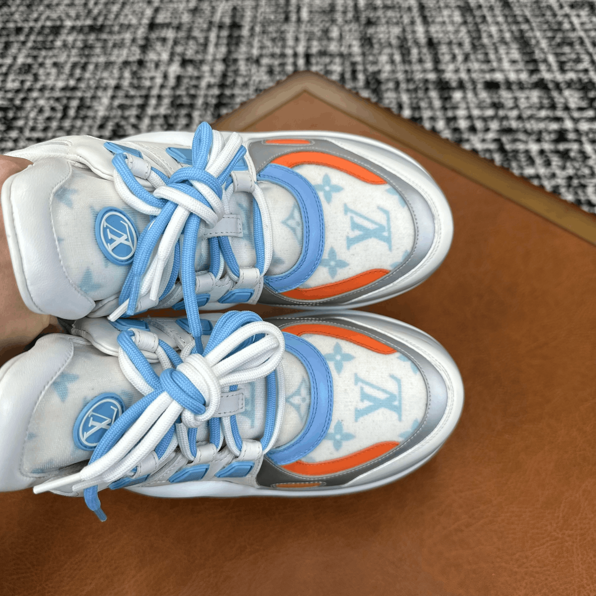 Louis Vuitton Louis Vuitton Blue Lowtop Sneakers it_37-5 Women Size US 7.5 / IT 37.5 - 9 Thumbnail
