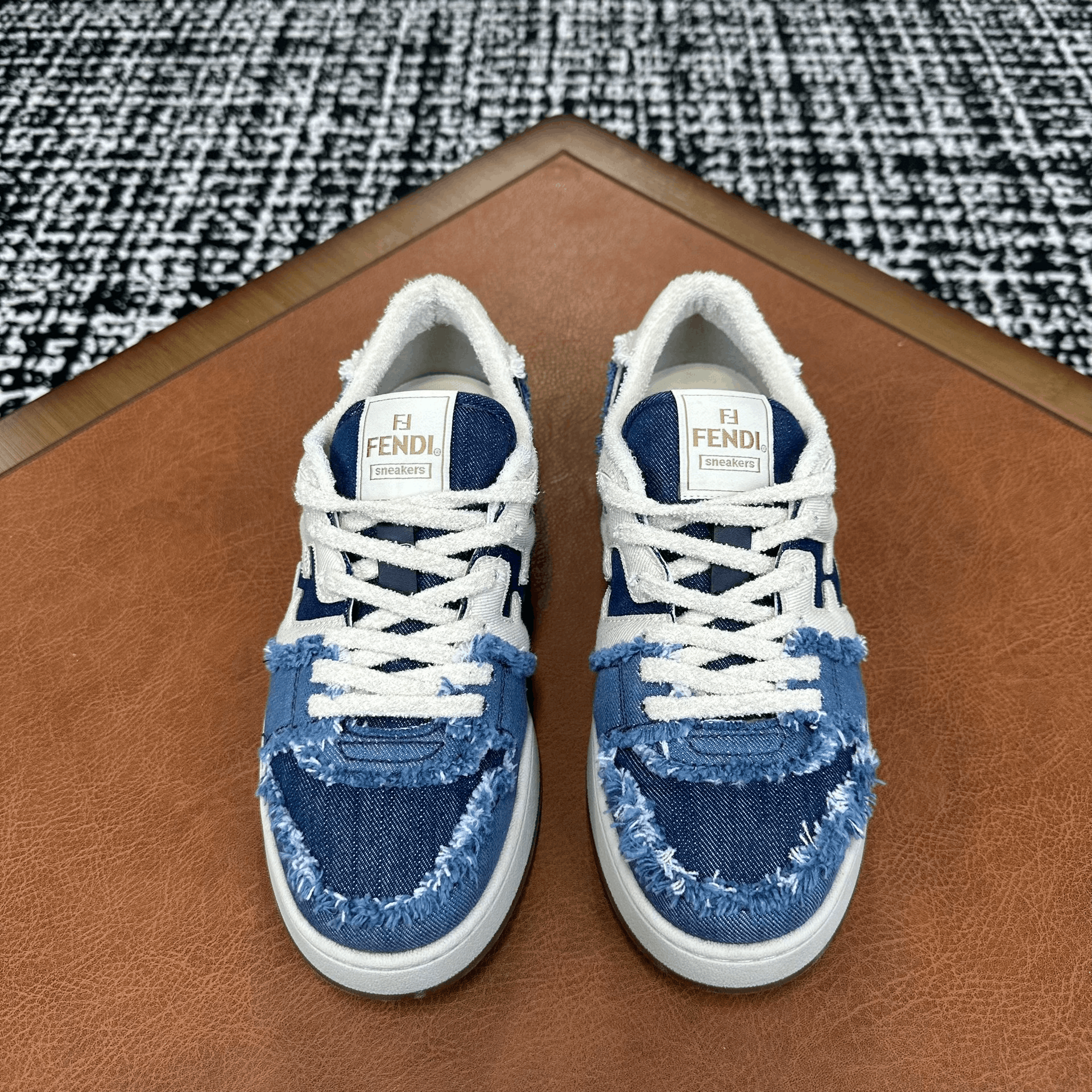 Fendi Fendi Denim Blue Lowtop Sneakers 6 Men Size US 6 / EU 39 - 2 Thumbnail