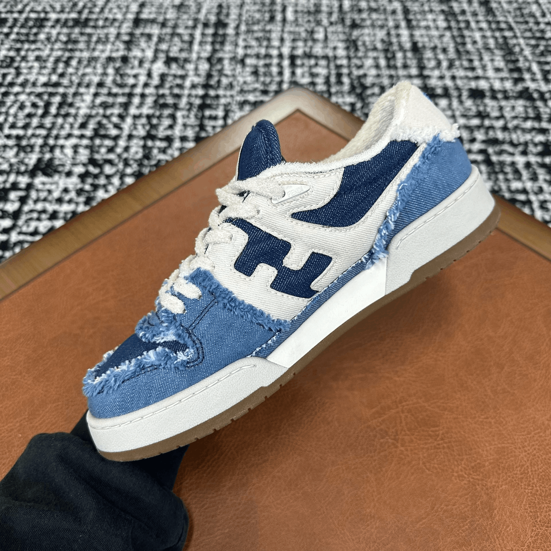 Fendi Fendi Denim Blue Lowtop Sneakers 6 Men Size US 6 / EU 39 - 7 Thumbnail