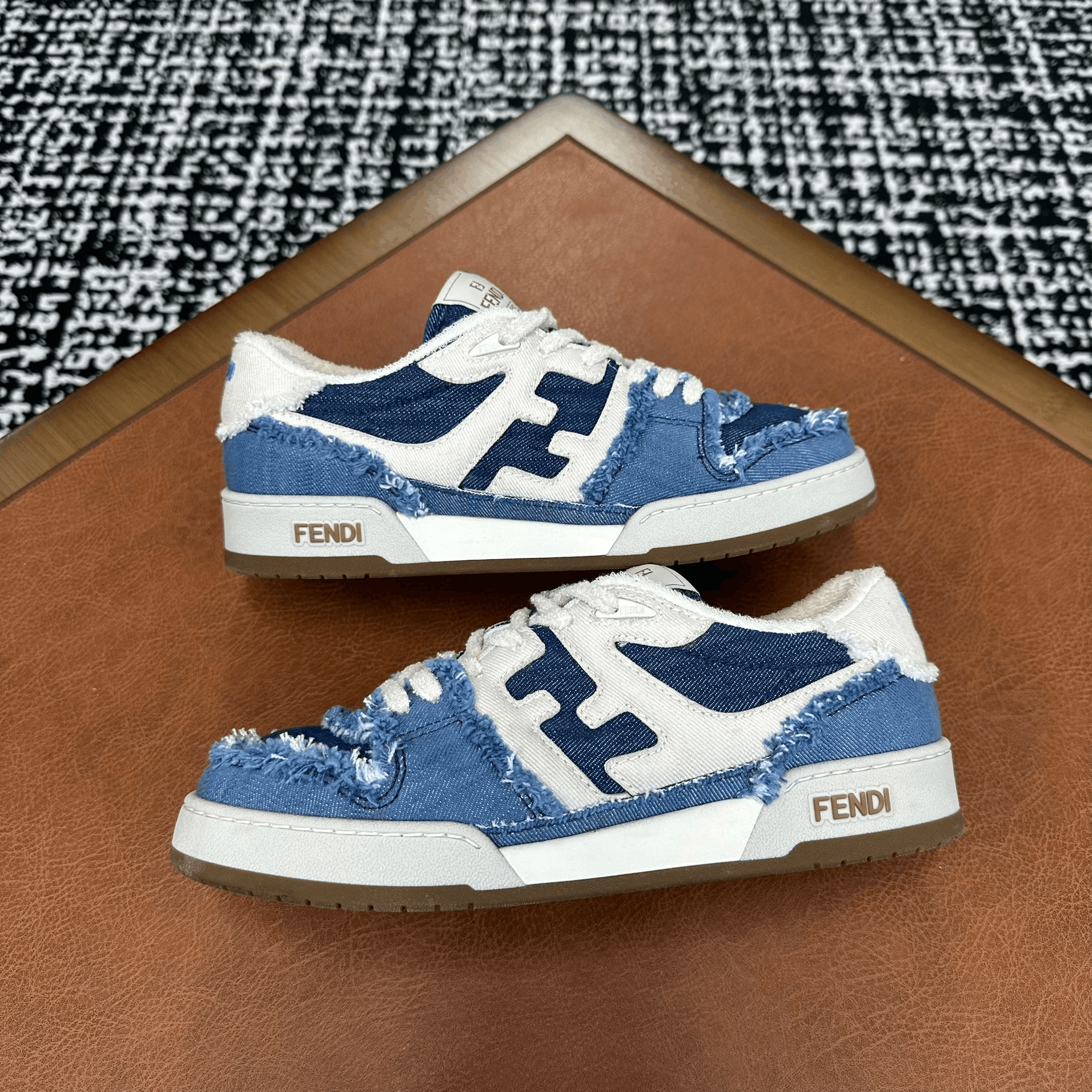 Fendi Fendi Denim Blue Lowtop Sneakers 6 Men Size US 6 / EU 39 - 9 Thumbnail