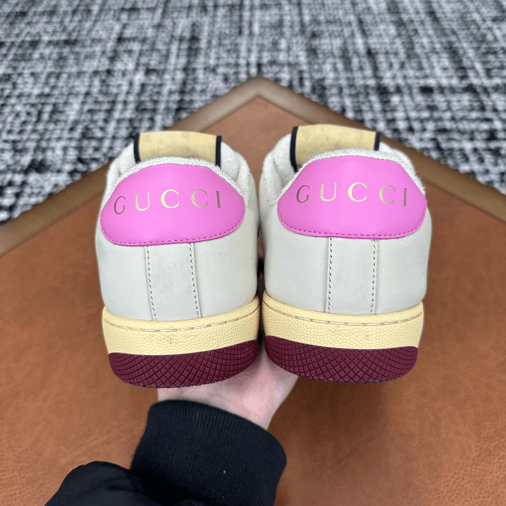 Gucci Gucci Canvas Embroidered Lowtop Sneakers it_38 Women Size US 8 / IT 38 - 3 Thumbnail