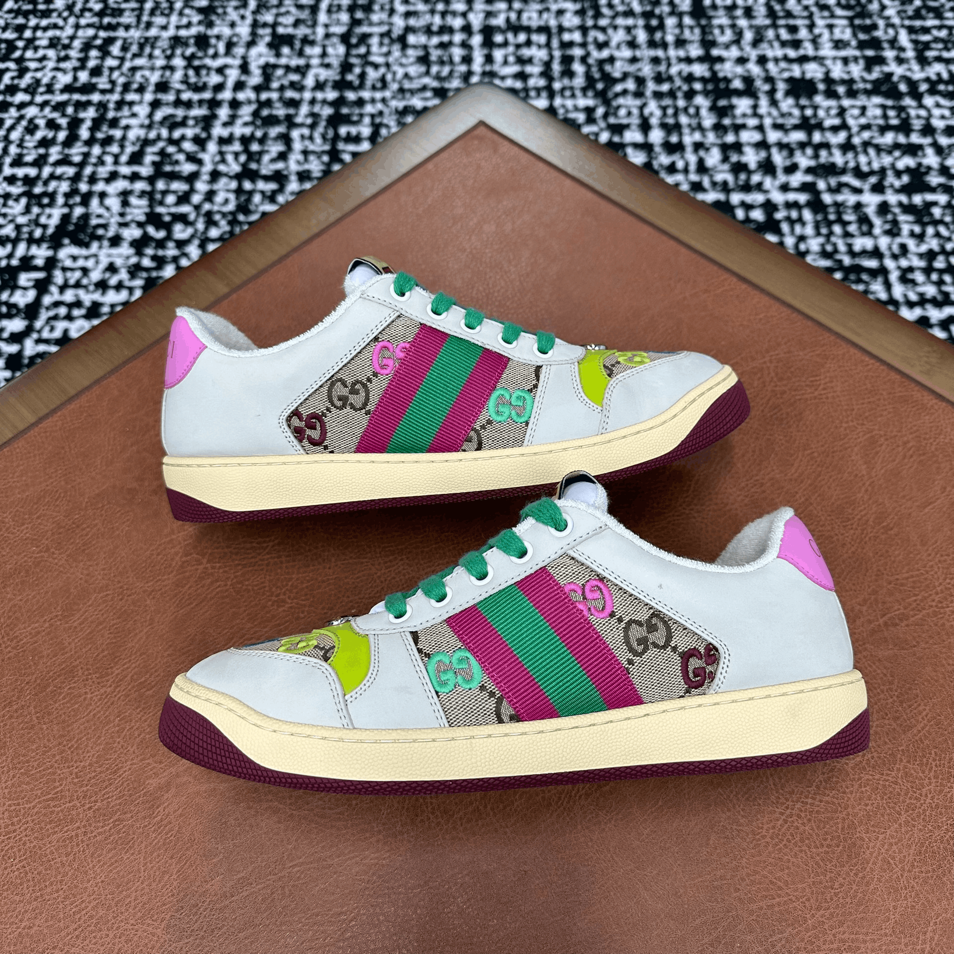 Gucci Gucci Canvas Embroidered Lowtop Sneakers it_38 Women Size US 8 / IT 38 - 9 Thumbnail