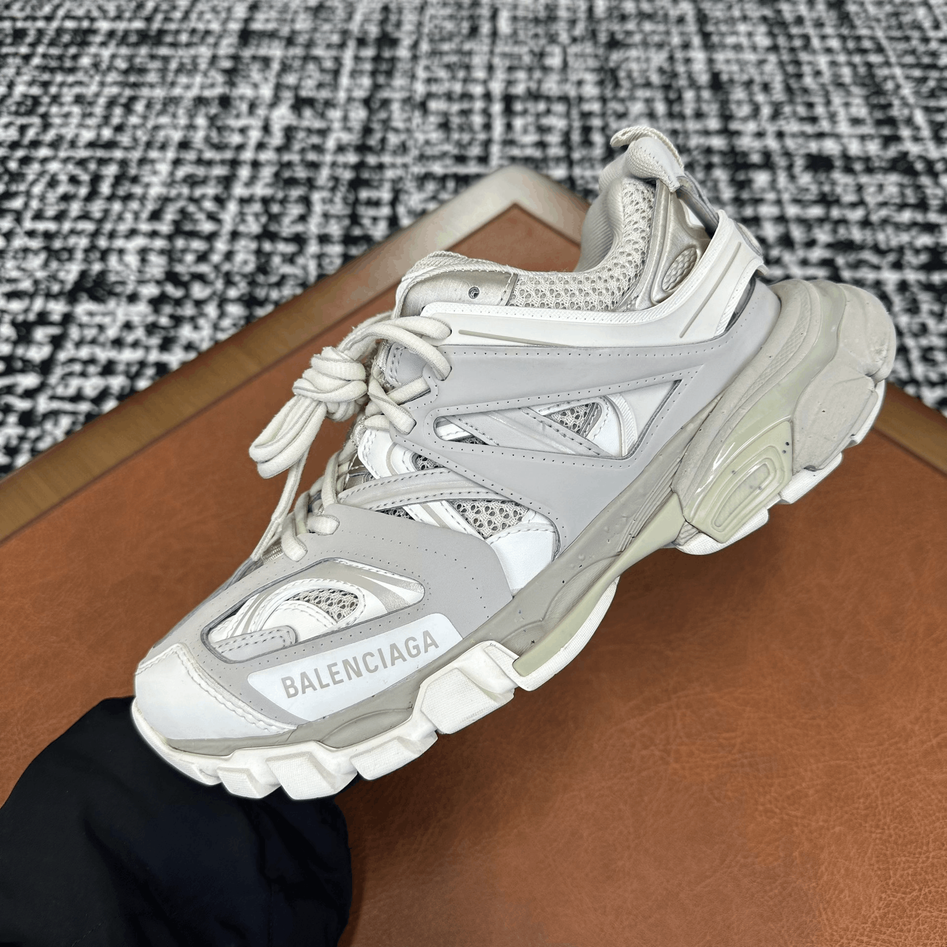 Balenciaga Balenciaga Brown Lowtop Sneakers it_38 Women Size US 8 / IT 38 - 5 Thumbnail