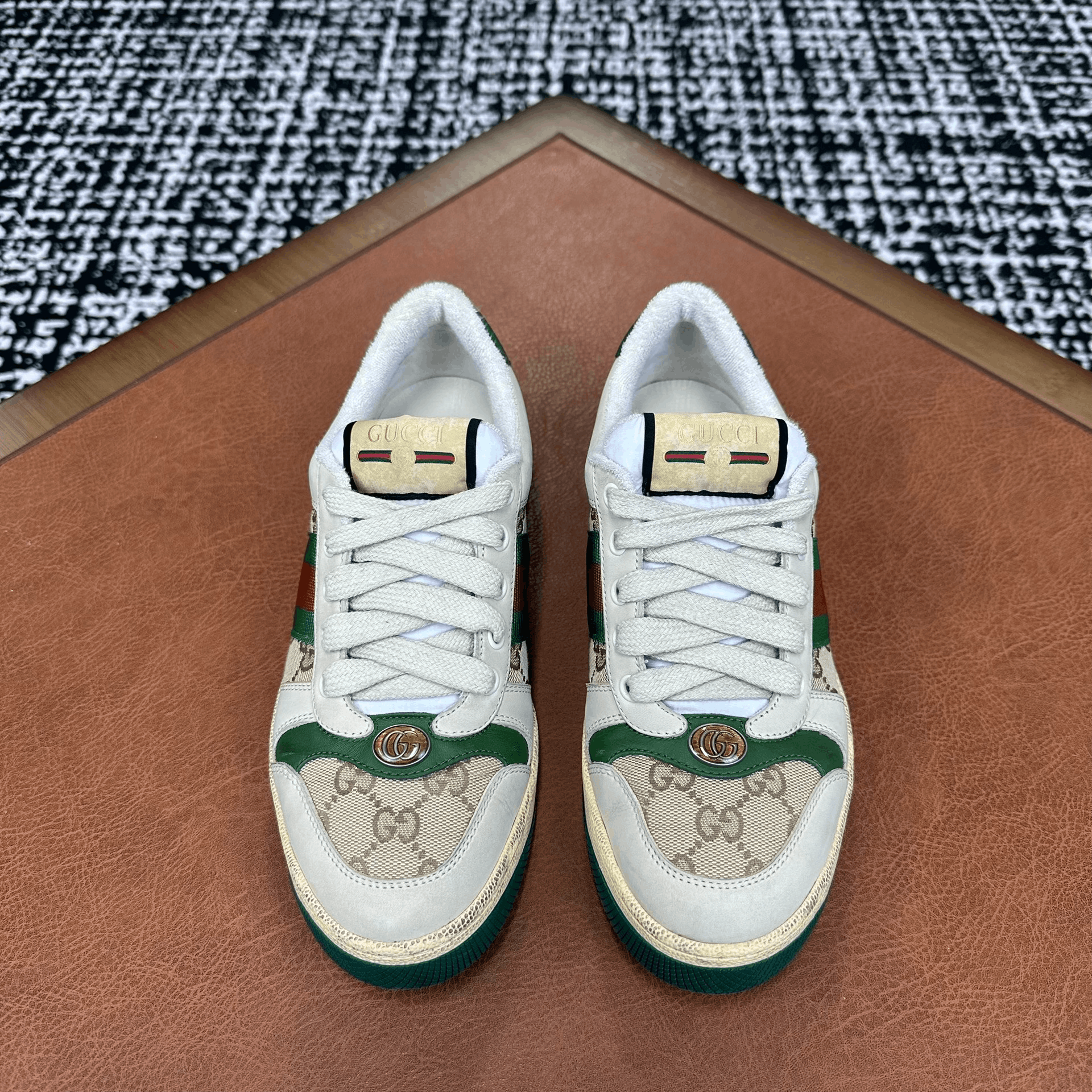 Gucci Gucci Canvas Green Lowtop Sneakers it_37 Women Size US 7 / IT 37 - 2 Thumbnail