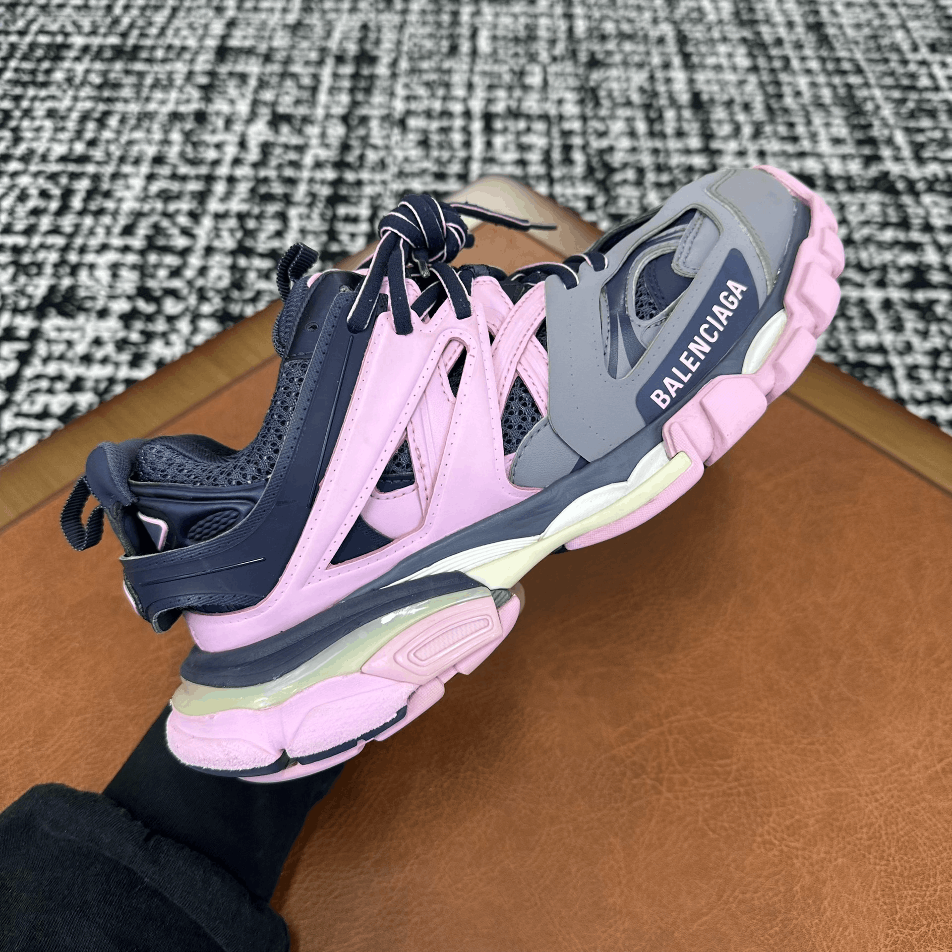 Balenciaga Balenciaga Pink Lowtop Sneakers it_38 Women Size US 8 / IT 38 - 4 Thumbnail