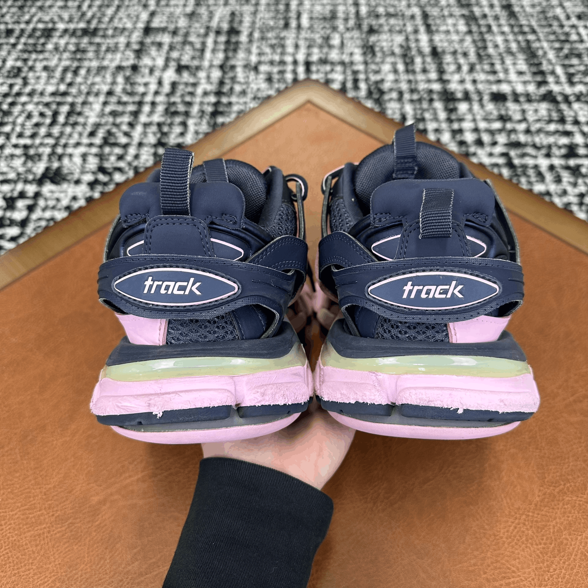 Balenciaga Balenciaga Pink Lowtop Sneakers it_38 Women Size US 8 / IT 38 - 3 Thumbnail