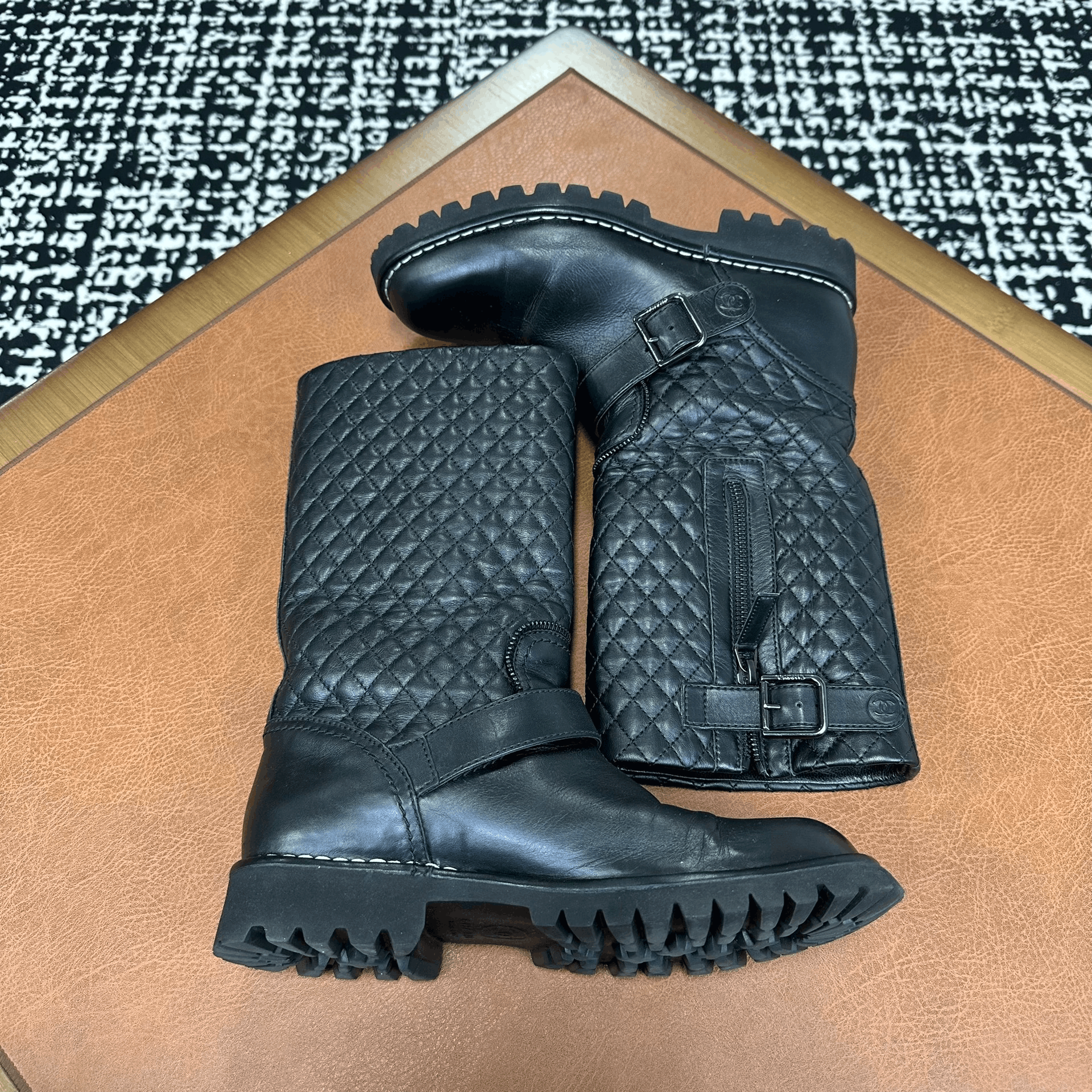 Chanel Chanel Quilted Black Boots it_37-5 Women Size US 7.5 / IT 37.5 - 4 Thumbnail