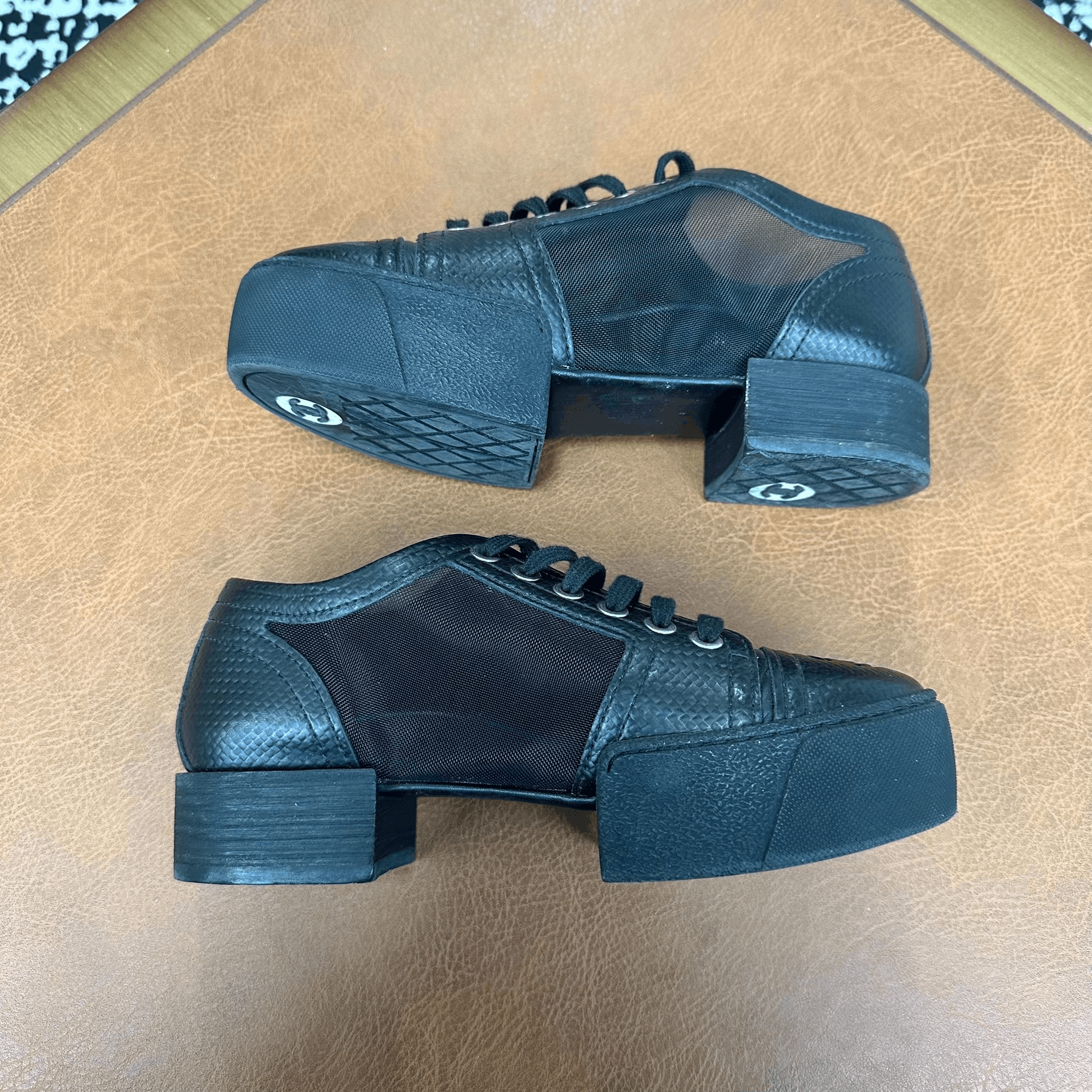 Chanel Chanel Black Lowtop Sneakers it_35 Women Size US 5 / IT 35 - 6 Thumbnail