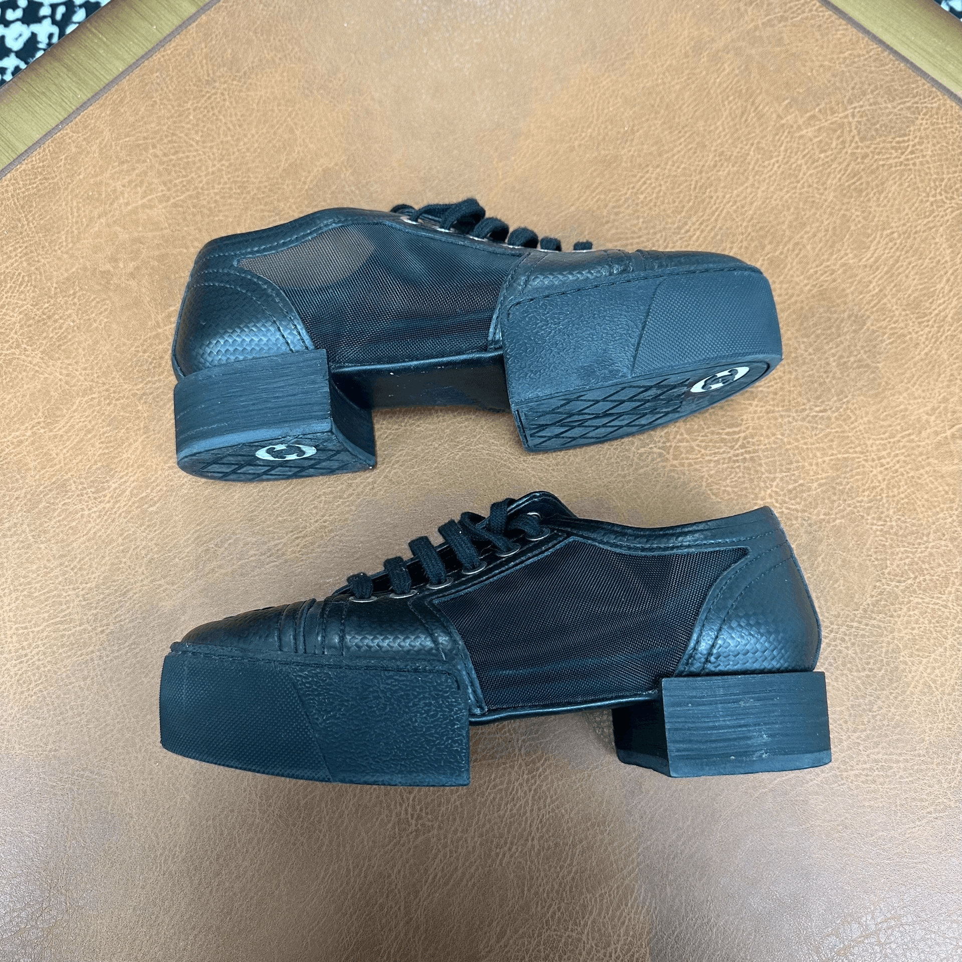 Chanel Chanel Black Lowtop Sneakers it_35 Women Size US 5 / IT 35 - 5 Thumbnail