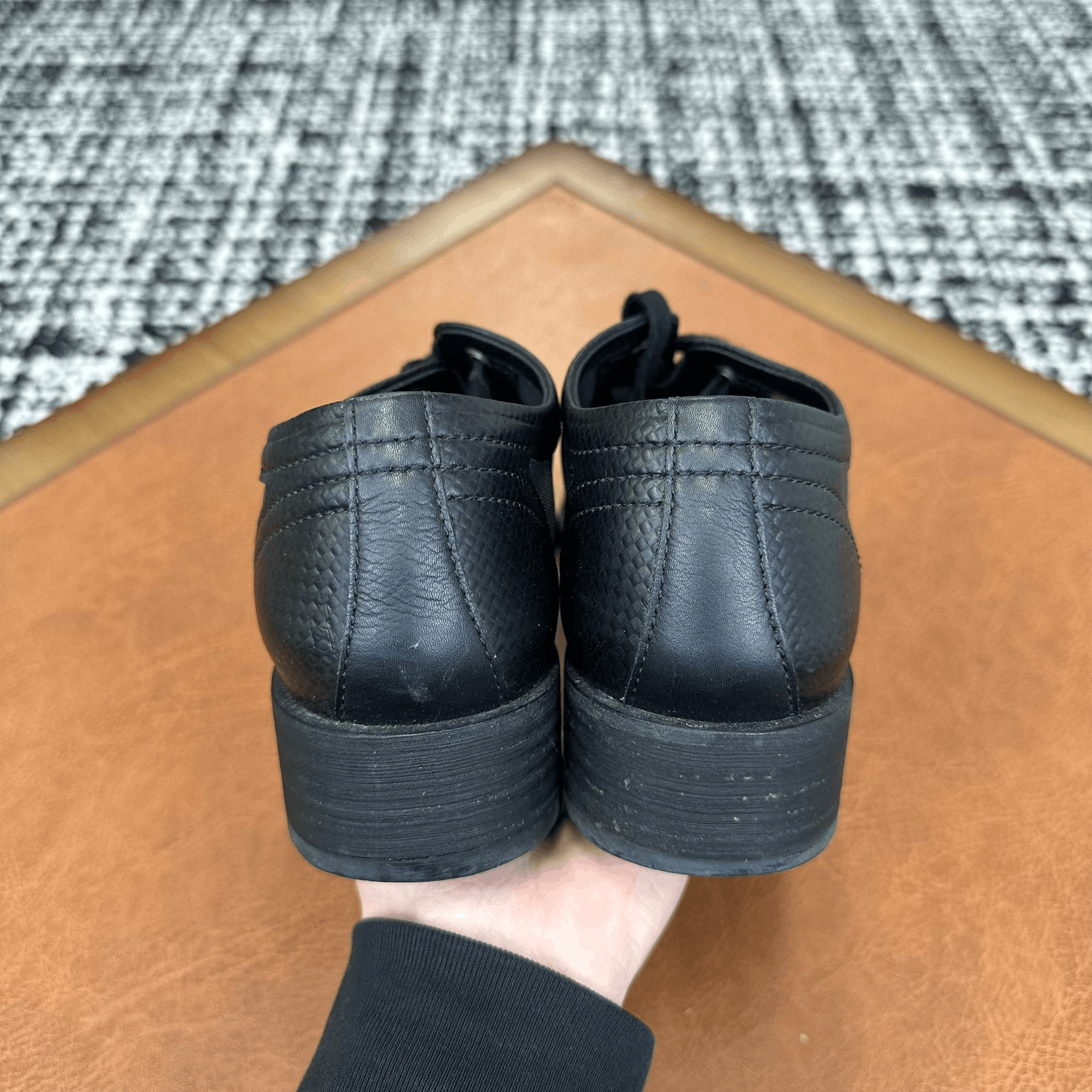 Chanel Chanel Black Lowtop Sneakers it_35 Women Size US 5 / IT 35 - 4 Thumbnail