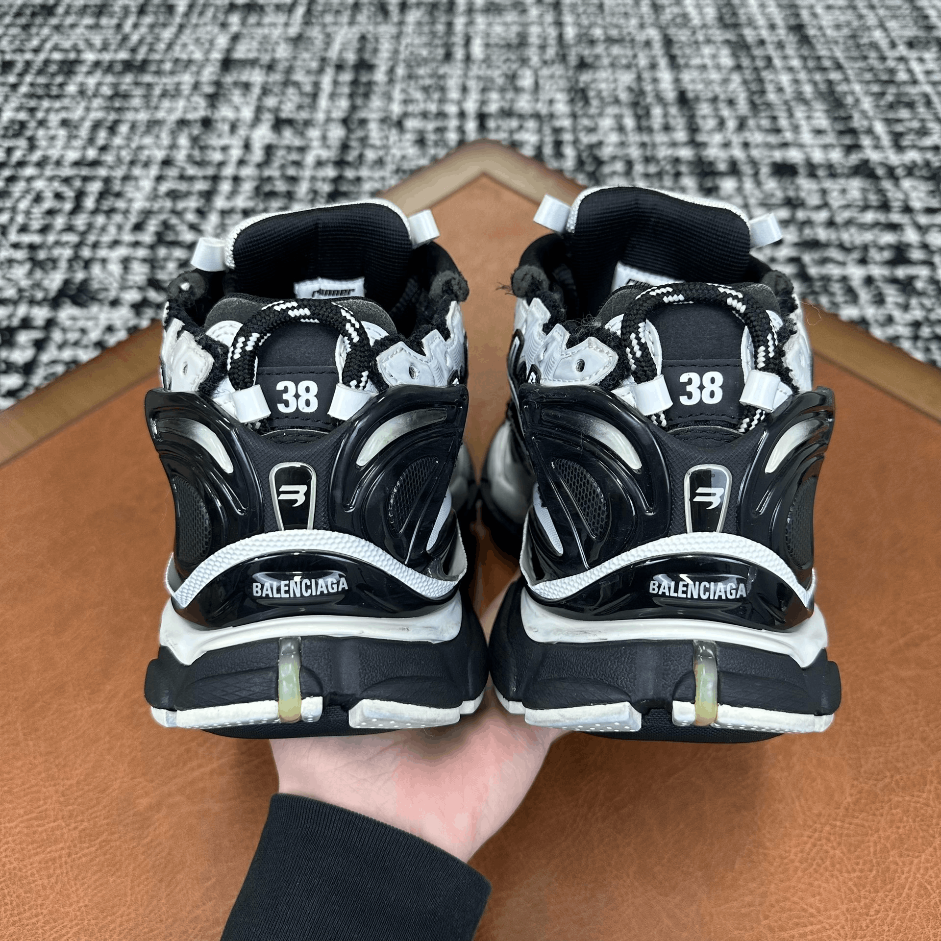Balenciaga Balenciaga Running Black Lowtop Sneakers it_38 Women Size US 8 / IT 38 - 3 Thumbnail