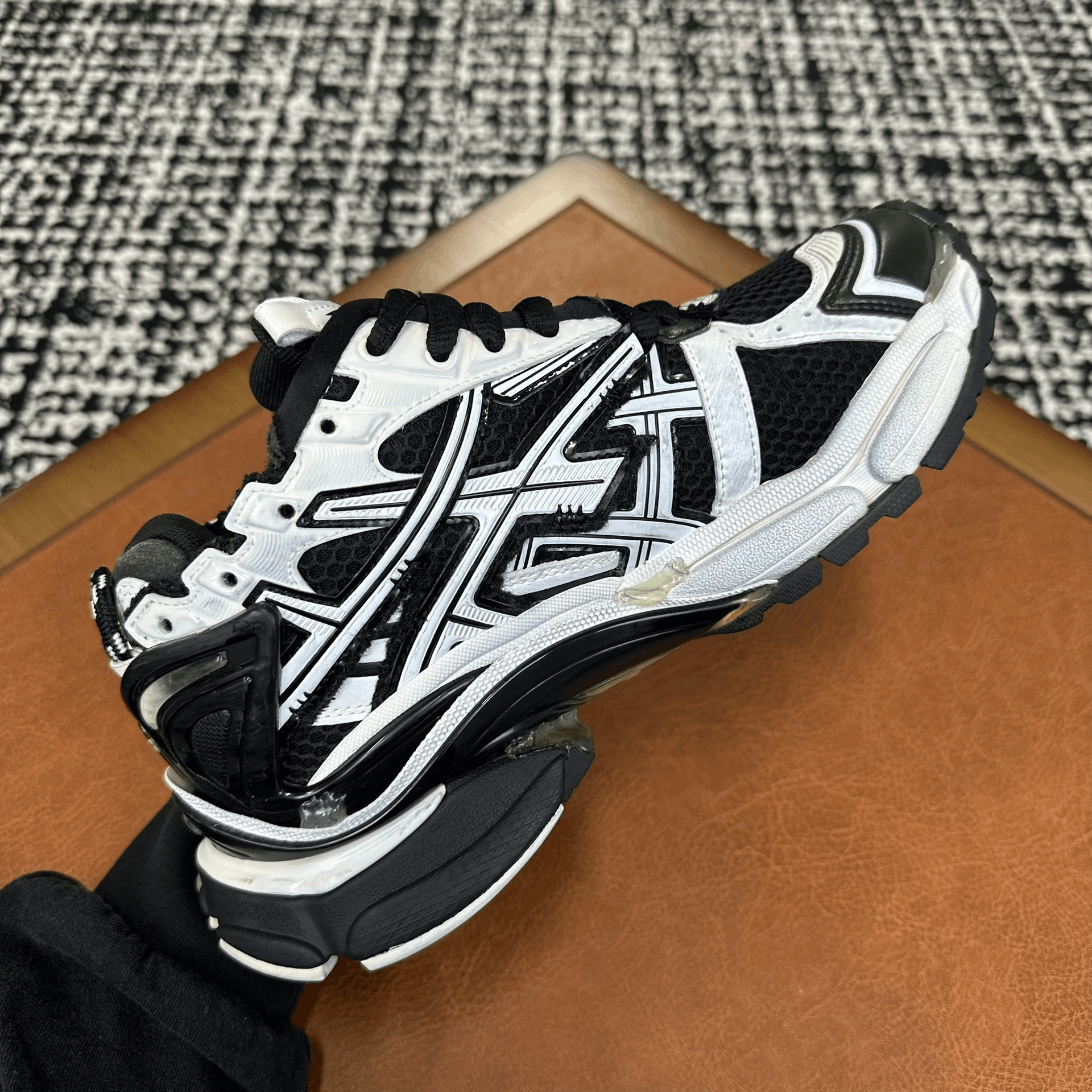 Balenciaga Balenciaga Running Black Lowtop Sneakers it_38 Women Size US 8 / IT 38 - 5 Thumbnail