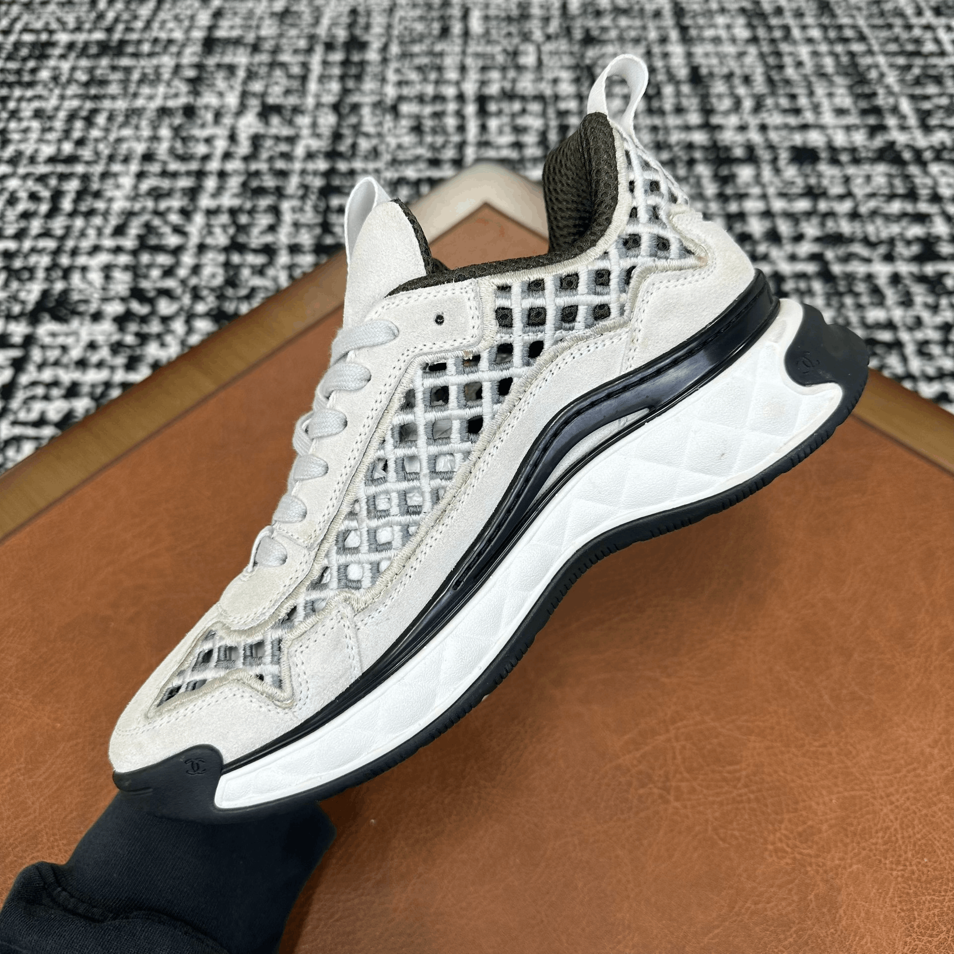 Chanel Chanel Casual Lowtop Sneakers it_37-5 Women Size US 7.5 / IT 37.5 - 7 Thumbnail