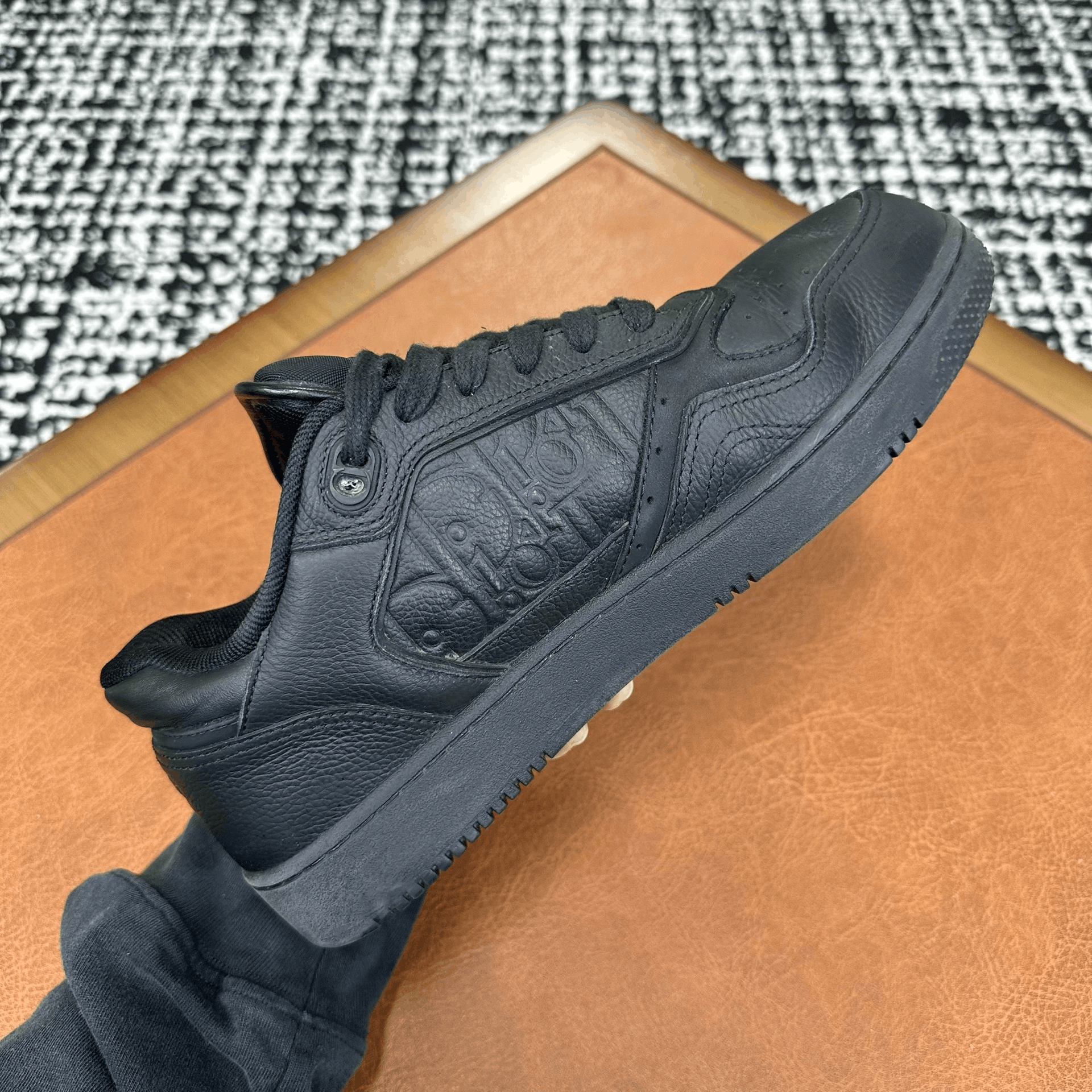 Dior Dior Black Lowtop Sneakers 7 Men Size US 7 / EU 40 - 2 Thumbnail