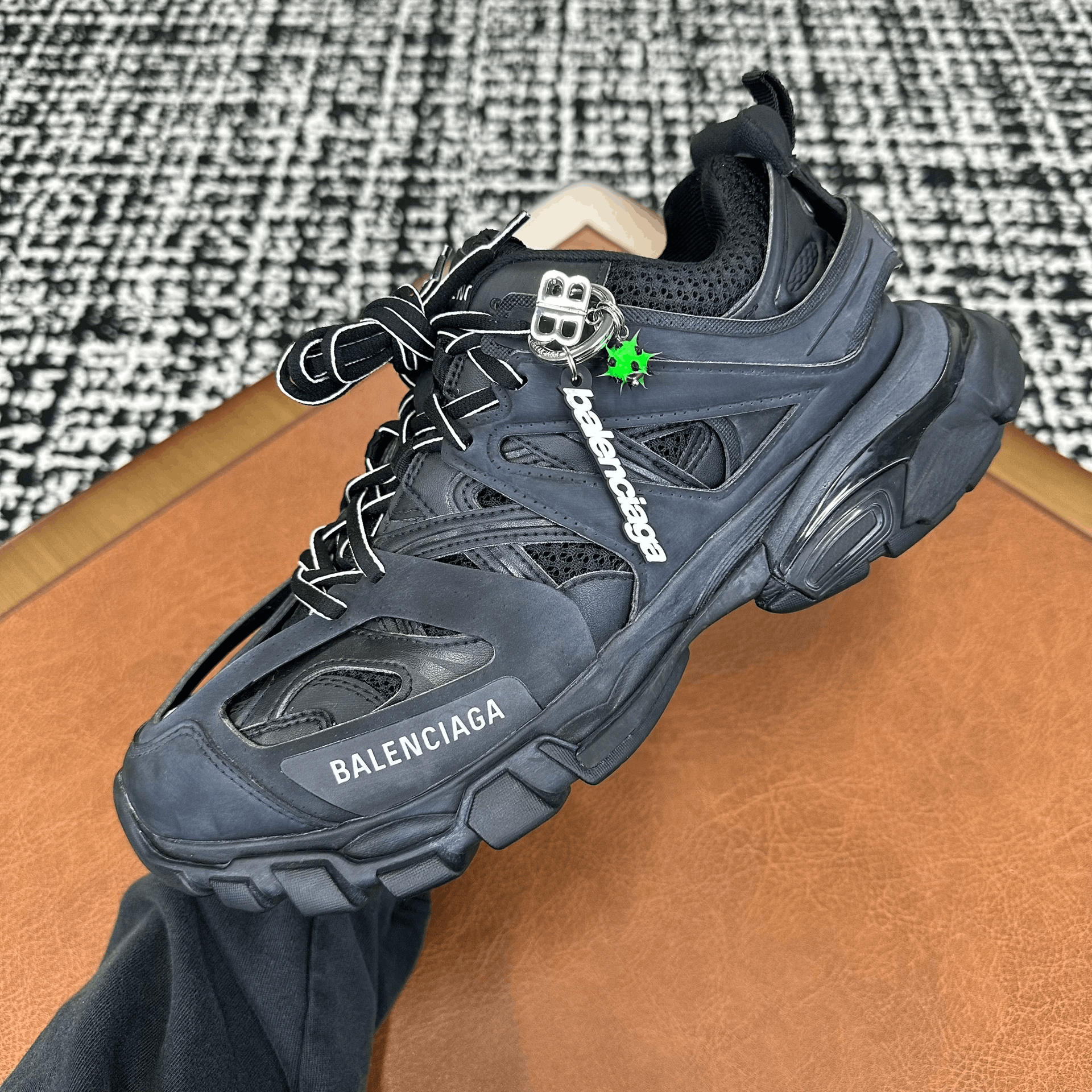 Balenciaga Balenciaga Black Lowtop Sneakers 8 Men Size US 8 / EU 41 - 5 Thumbnail