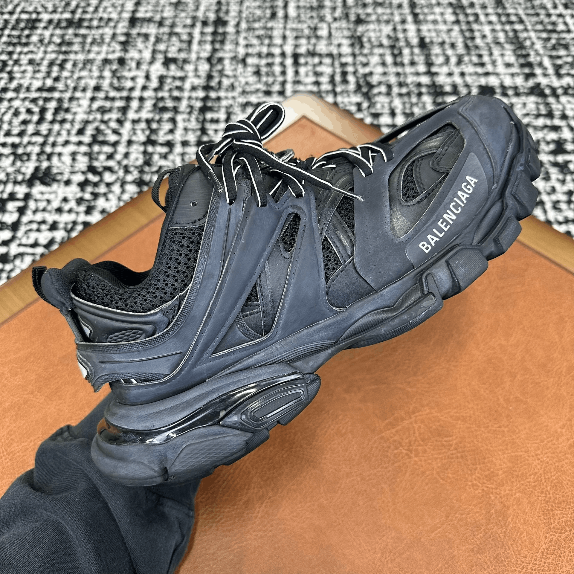 Balenciaga Balenciaga Black Lowtop Sneakers 8 Men Size US 8 / EU 41 - 8 Thumbnail