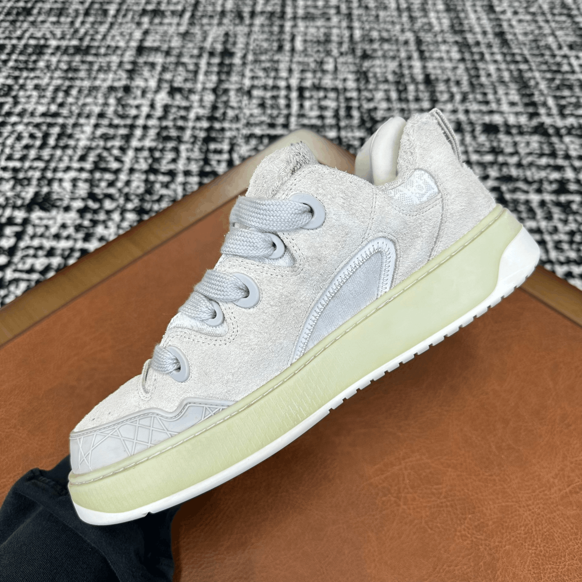 Dior Dior Beige Lowtop Sneakers 8 Men Size US 8 / EU 41 - 7 Thumbnail