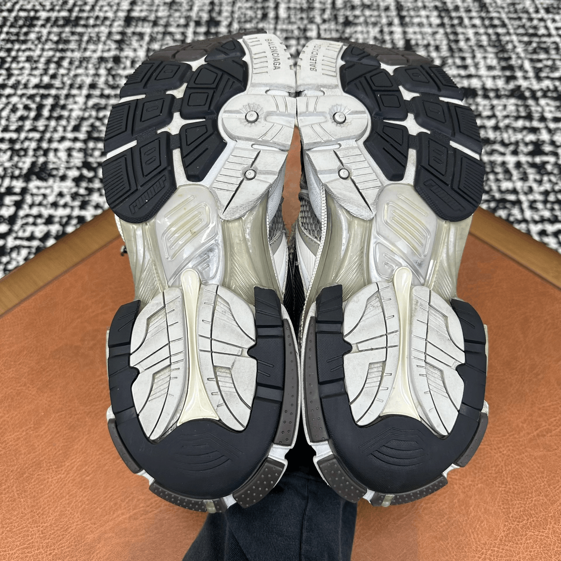 Balenciaga Balenciaga Running White Lowtop Sneakers it_38 Women Size US 8 / IT 38 - 4 Thumbnail