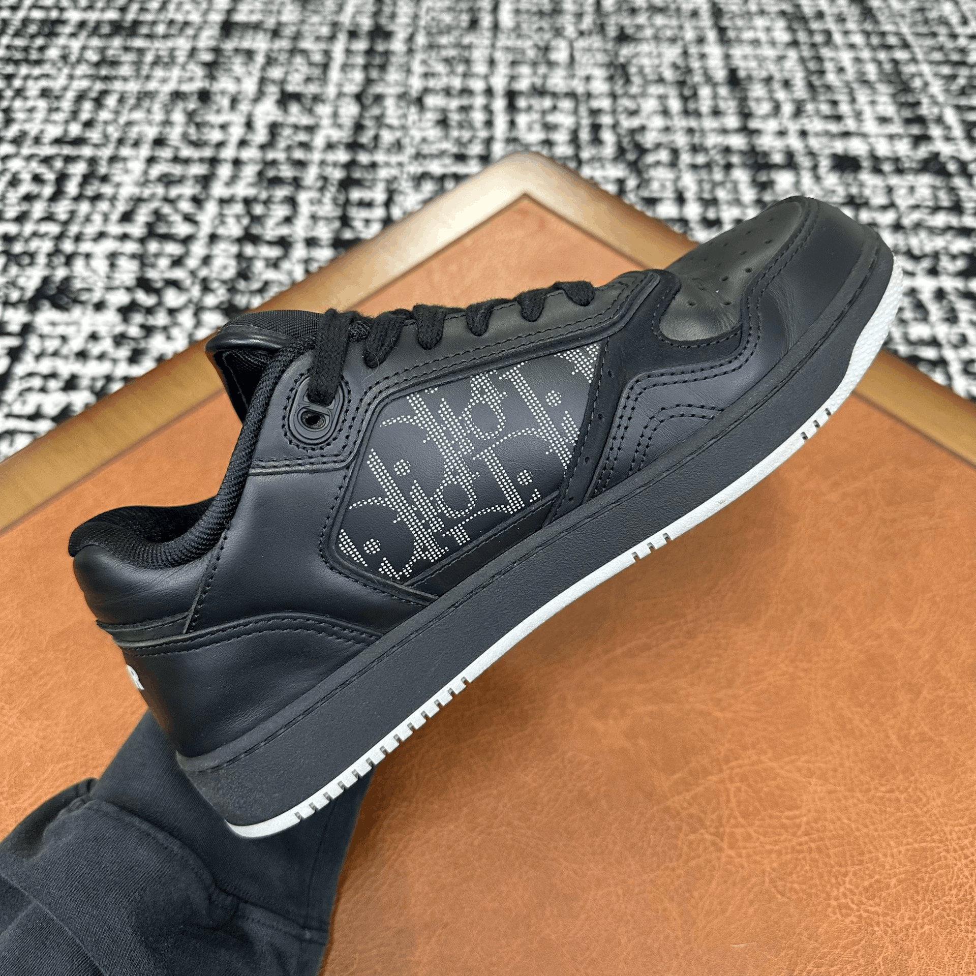Dior Dior Leather Black Lowtop Sneakers 6 Men Size US 6 / EU 39 - 7 Thumbnail