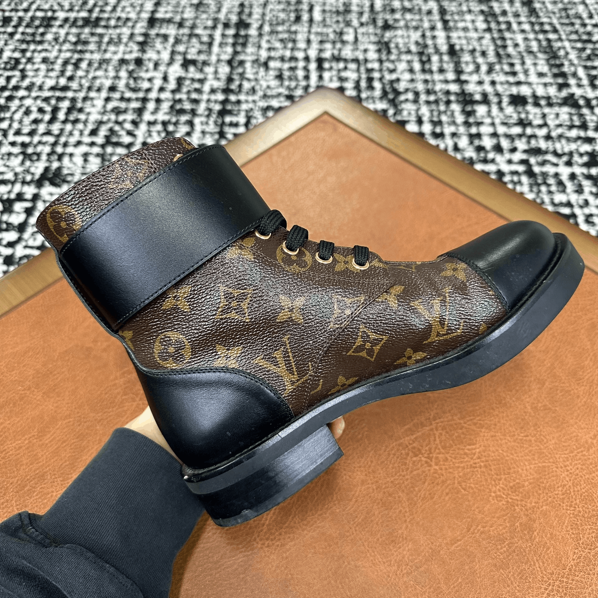 Louis Vuitton Louis Vuitton Brown Boots it_36 Women Size US 6 / IT 36 - 5 Thumbnail