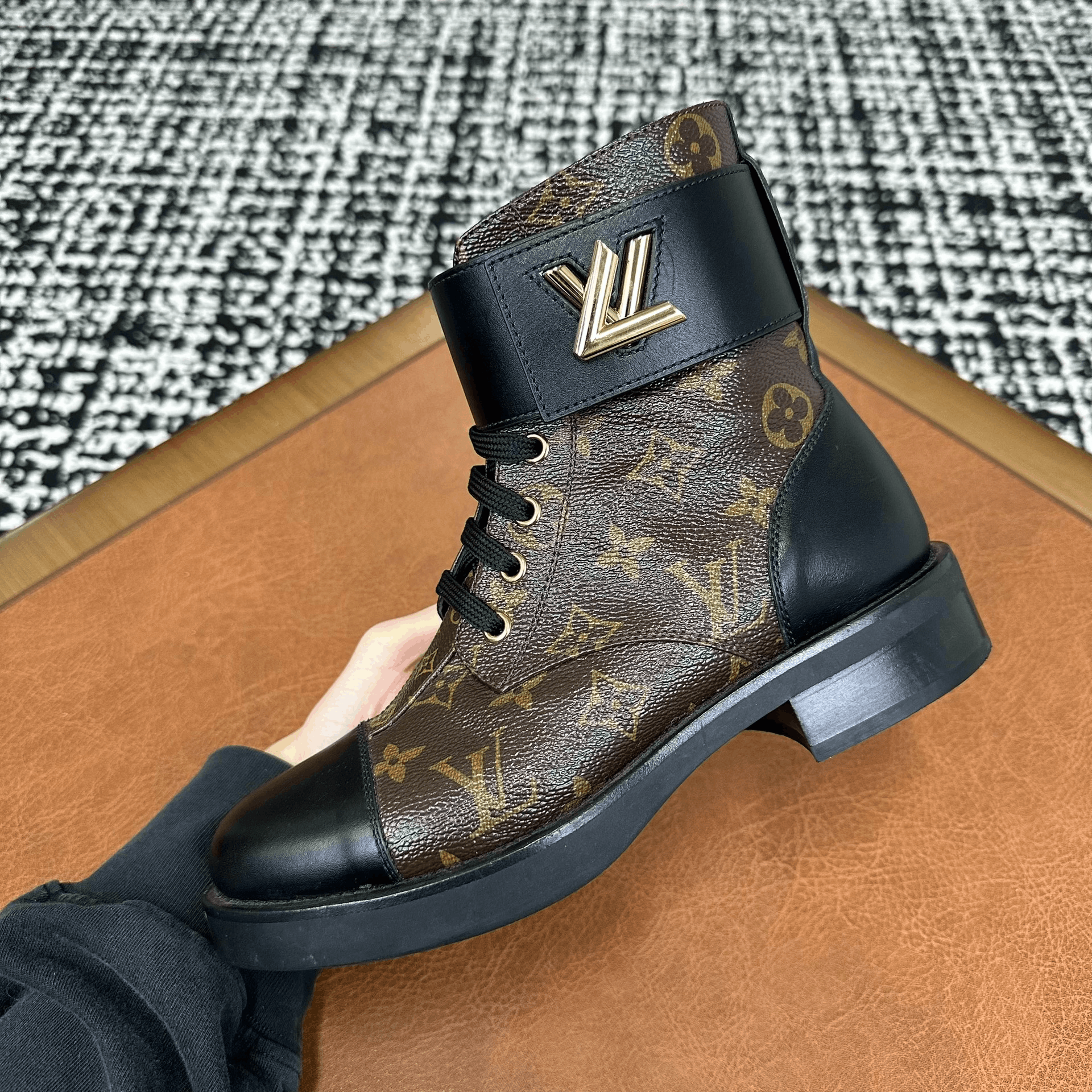 Louis Vuitton Louis Vuitton Brown Boots it_36 Women Size US 6 / IT 36 - 4 Thumbnail