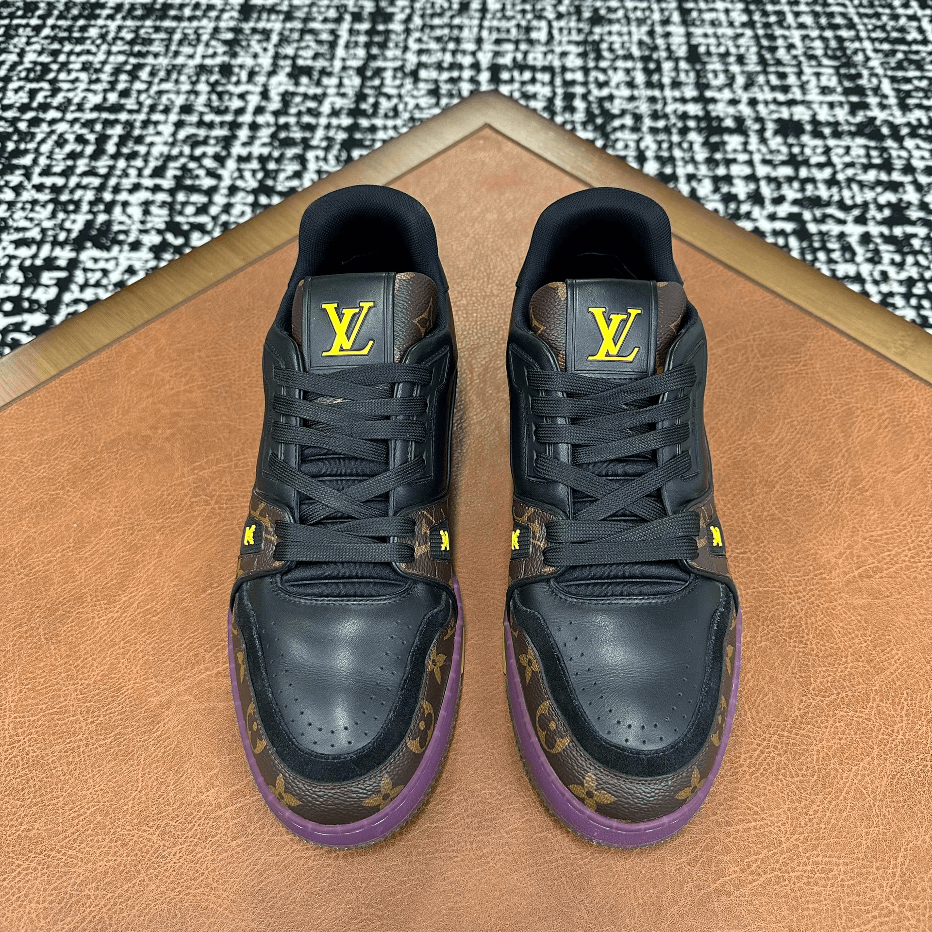 Louis Vuitton Louis Vuitton Training Purple Lowtop Sneakers 8 Men Size US 8 / EU 41 - 2 Thumbnail