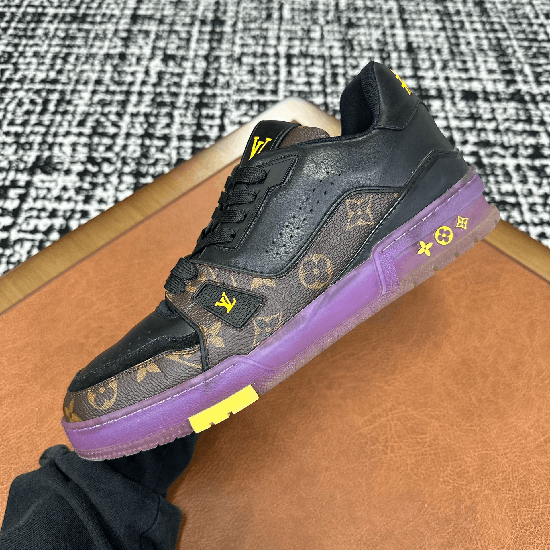 Louis Vuitton Louis Vuitton Training Purple Lowtop Sneakers 8 Men Size US 8 / EU 41 - 4 Thumbnail