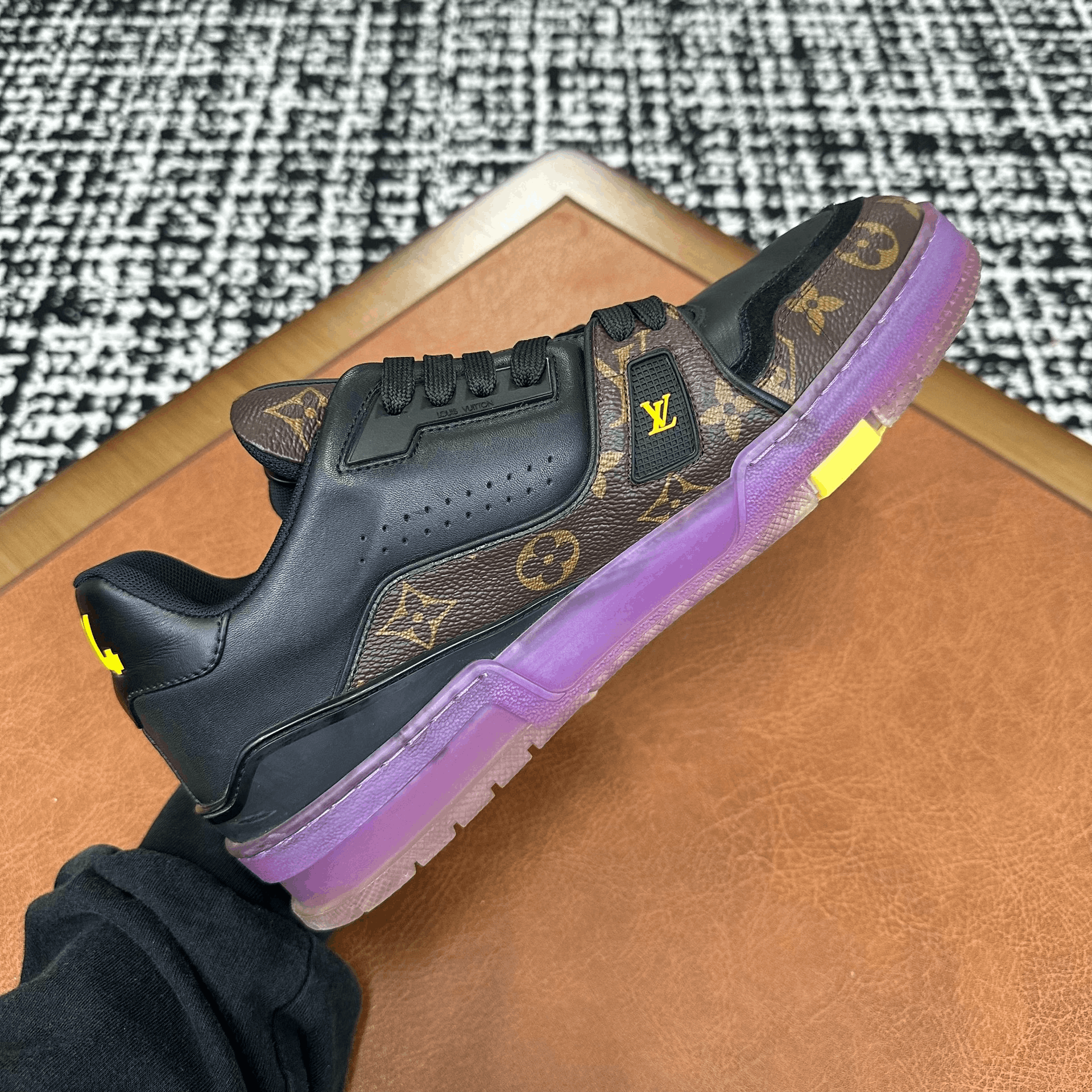 Louis Vuitton Louis Vuitton Training Purple Lowtop Sneakers 8 Men Size US 8 / EU 41 - 5 Thumbnail