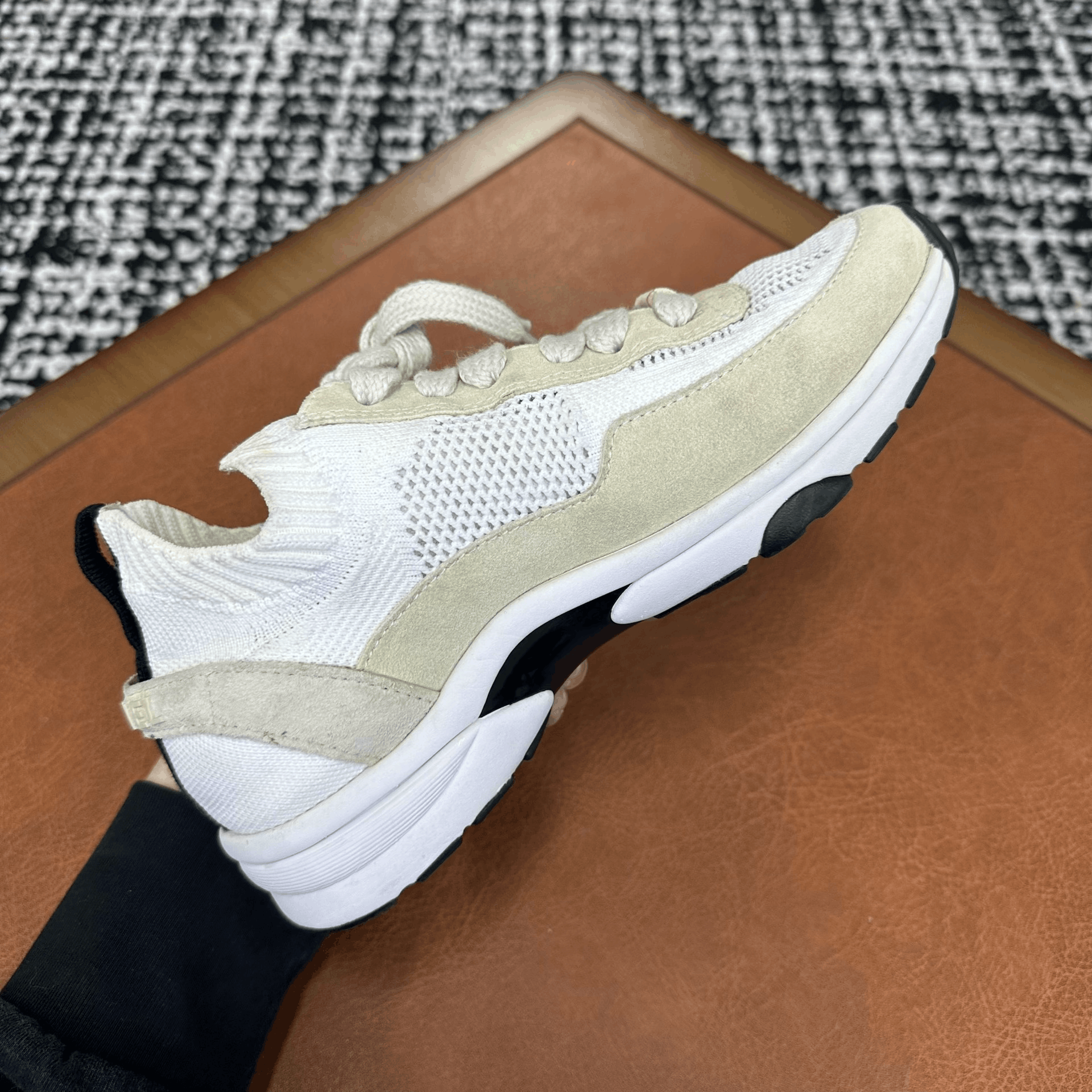 Chanel Chanel Casual White Lowtop Sneakers it_36 Women Size US 6 / IT 36 - 5 Thumbnail
