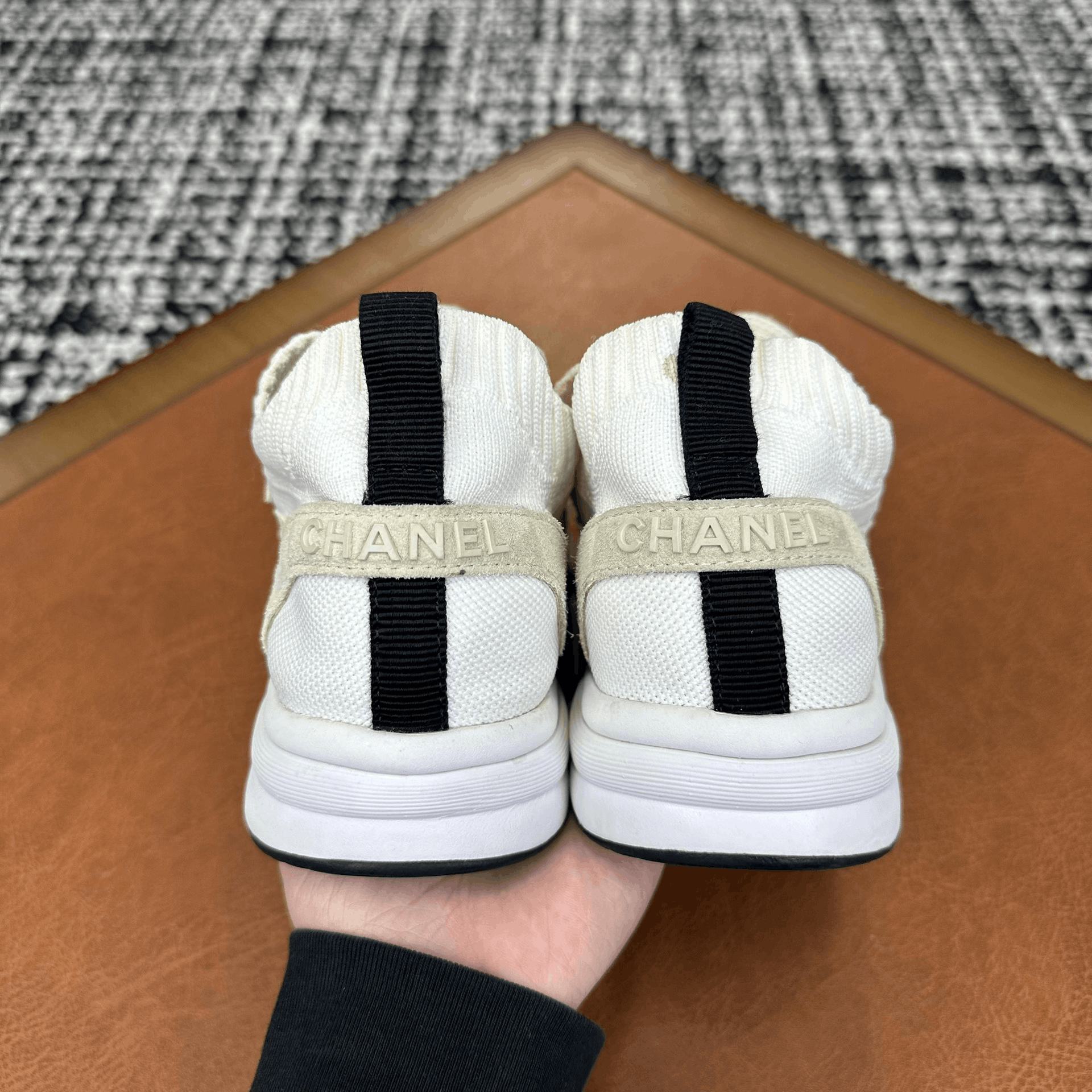 Chanel Chanel Casual White Lowtop Sneakers it_36 Women Size US 6 / IT 36 - 3 Thumbnail