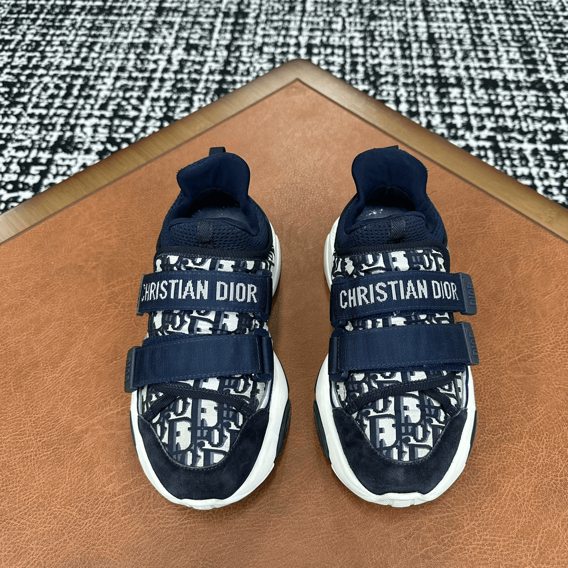 Dior Dior Casual Blue Lowtop Sneakers it_36 Women Size US 6 / IT 36 - 2 Thumbnail