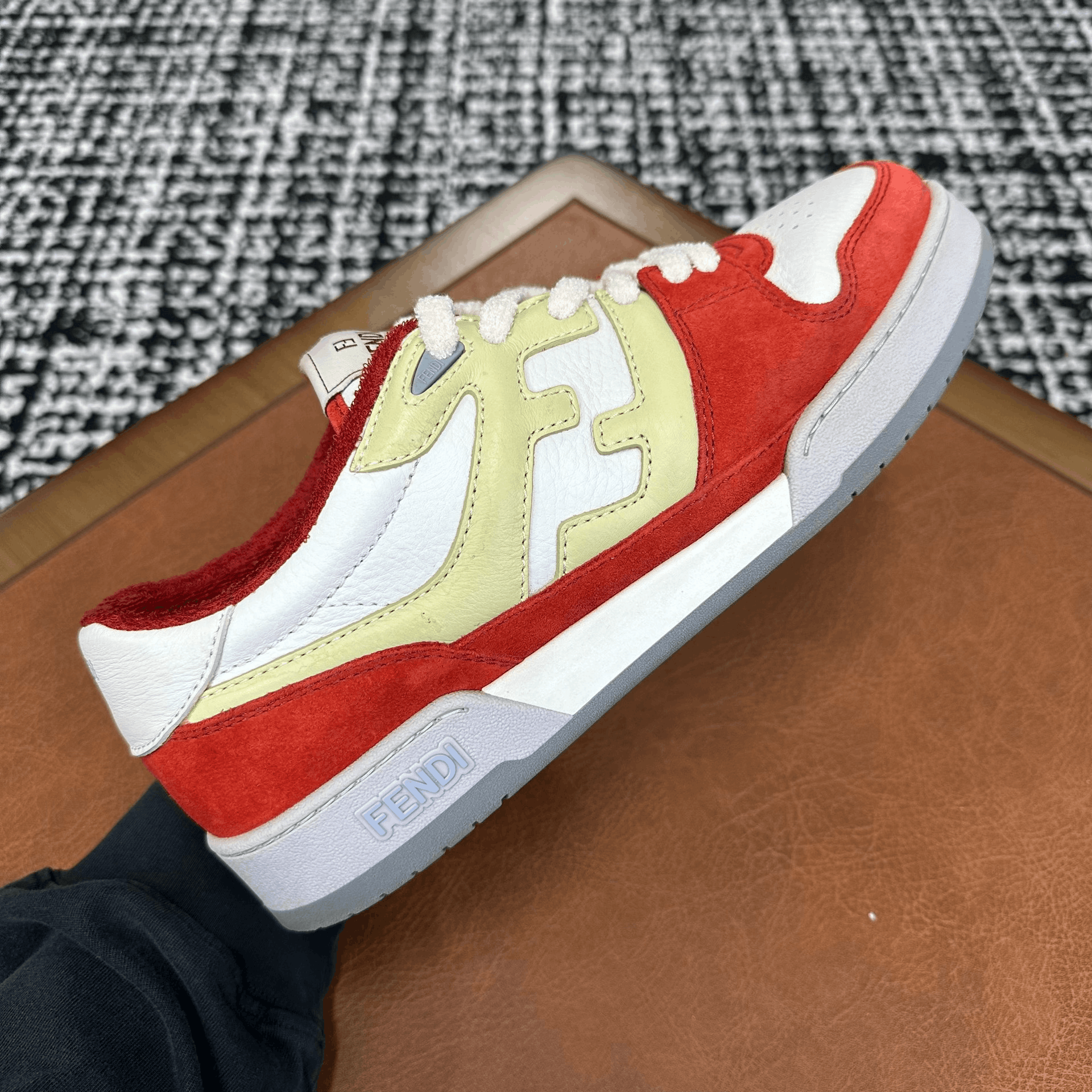 Fendi Fendi Suede Red Lowtop Sneakers 9 Men Size US 9 / EU 42 - 7 Thumbnail