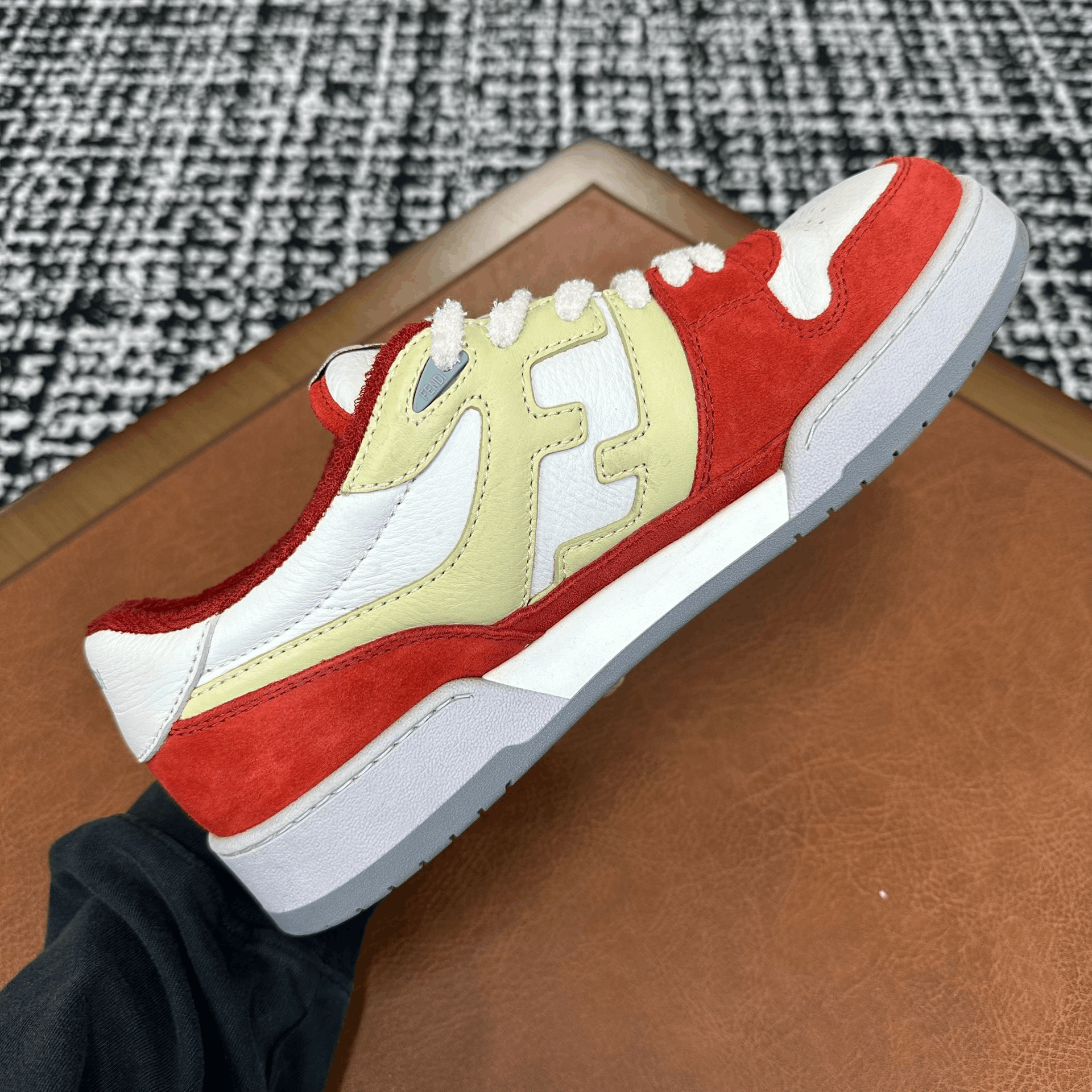 Fendi Fendi Suede Red Lowtop Sneakers 9 Men Size US 9 / EU 42 - 5 Thumbnail