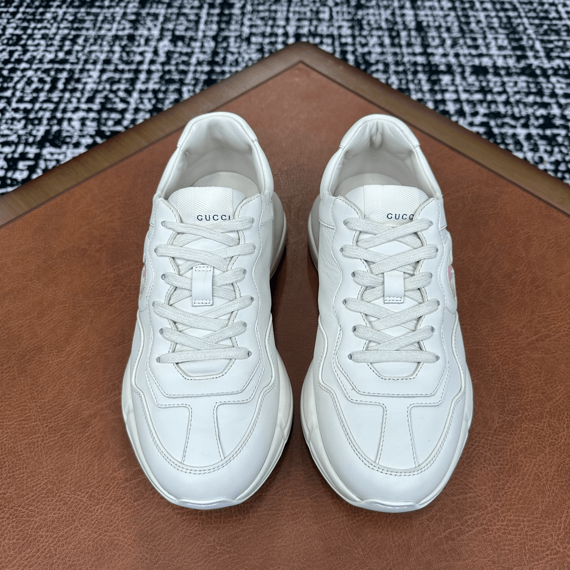 Gucci Gucci Leather White Lowtop Sneakers it_39 Women Size US 9 / IT 39 - 3 Thumbnail