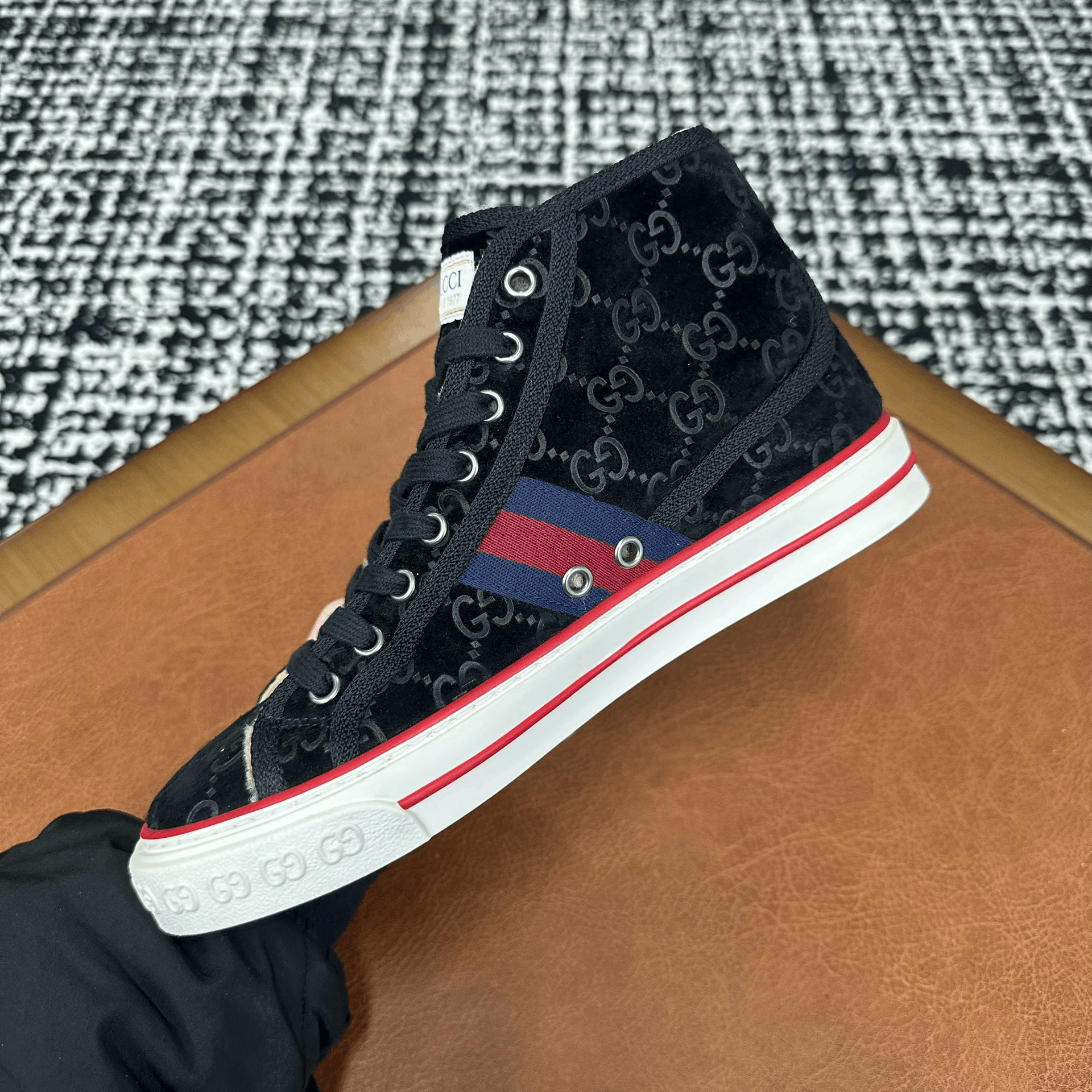 Gucci Gucci Tennis Black Hitop Sneakers it_37-5 Women Size US 7.5 / IT 37.5 - 8 Thumbnail