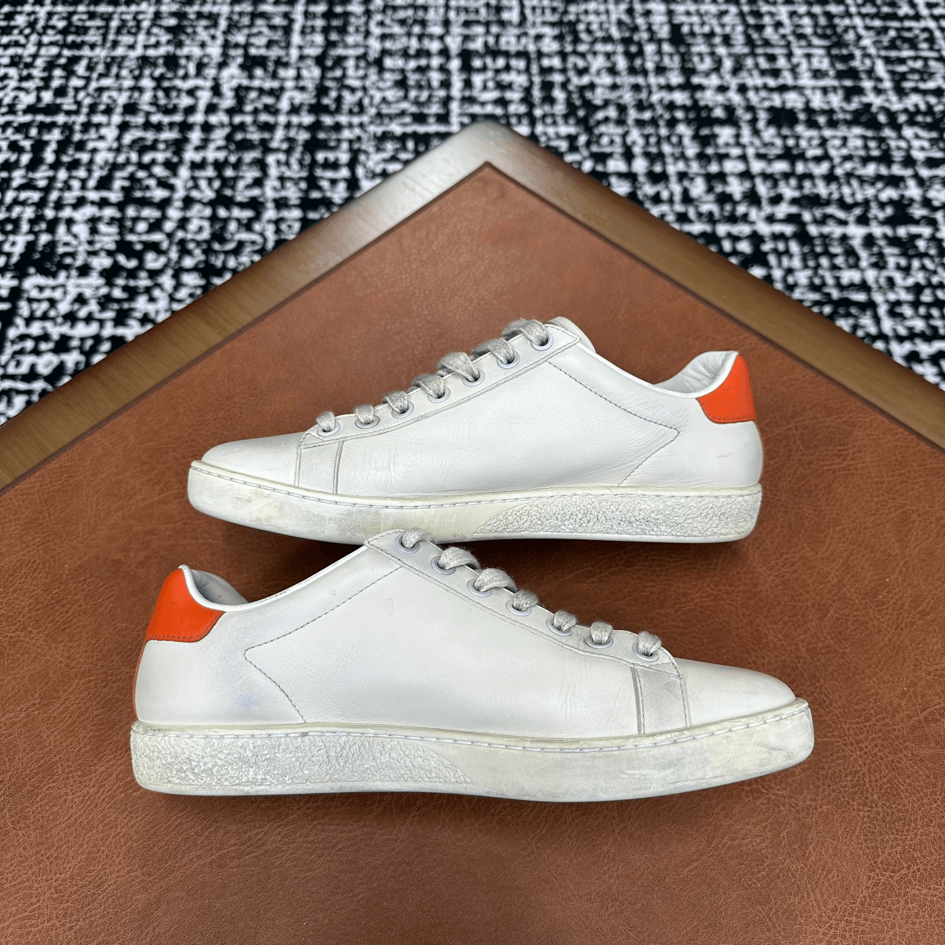 Gucci Gucci Beige Lowtop Sneakers it_36 Women Size US 6 / IT 36 - 6 Thumbnail