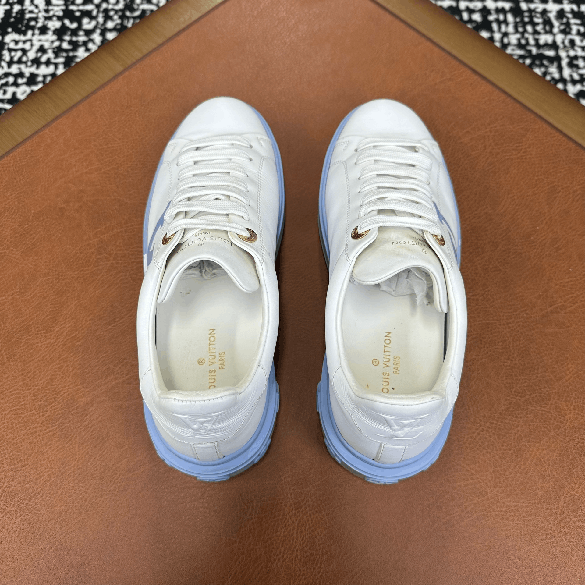 Louis Vuitton Louis Vuitton Blue Lowtop Sneakers it_39 Women Size US 9 / IT 39 - 3 Thumbnail