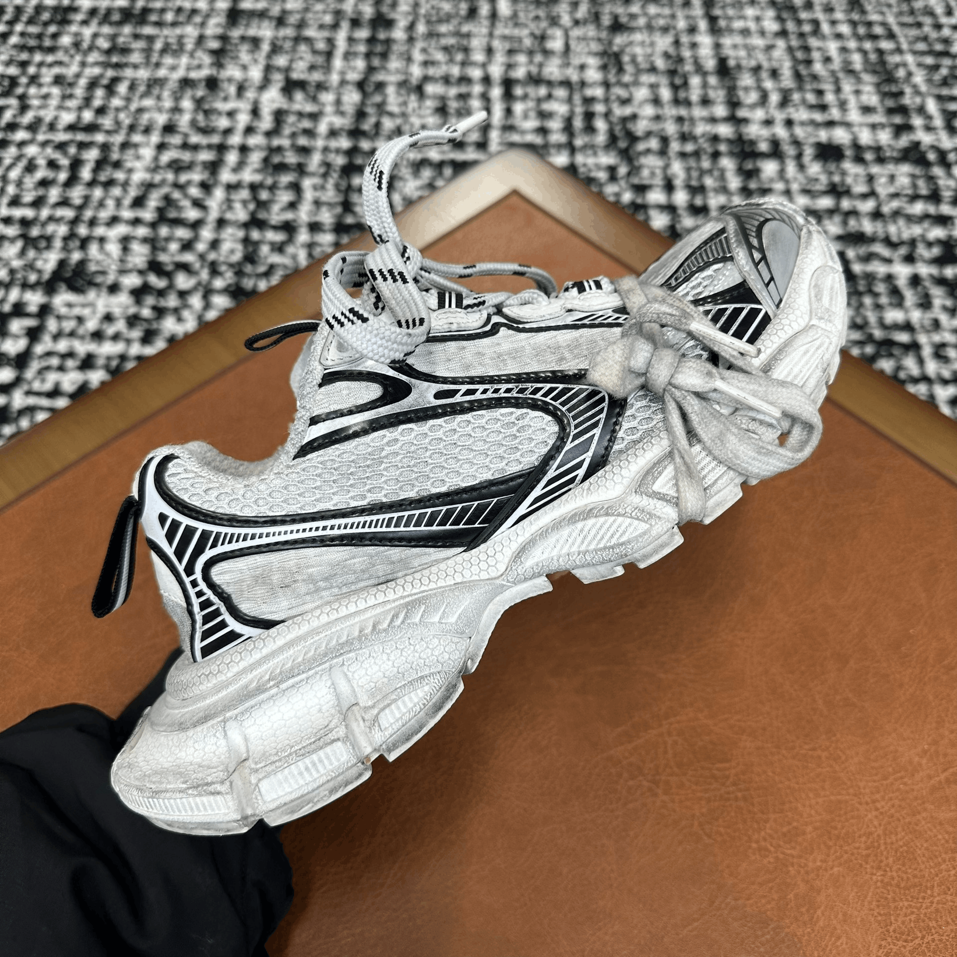 Balenciaga Balenciaga Leather White Lowtop Sneakers it_36 Women Size US 6 / IT 36 - 8 Thumbnail
