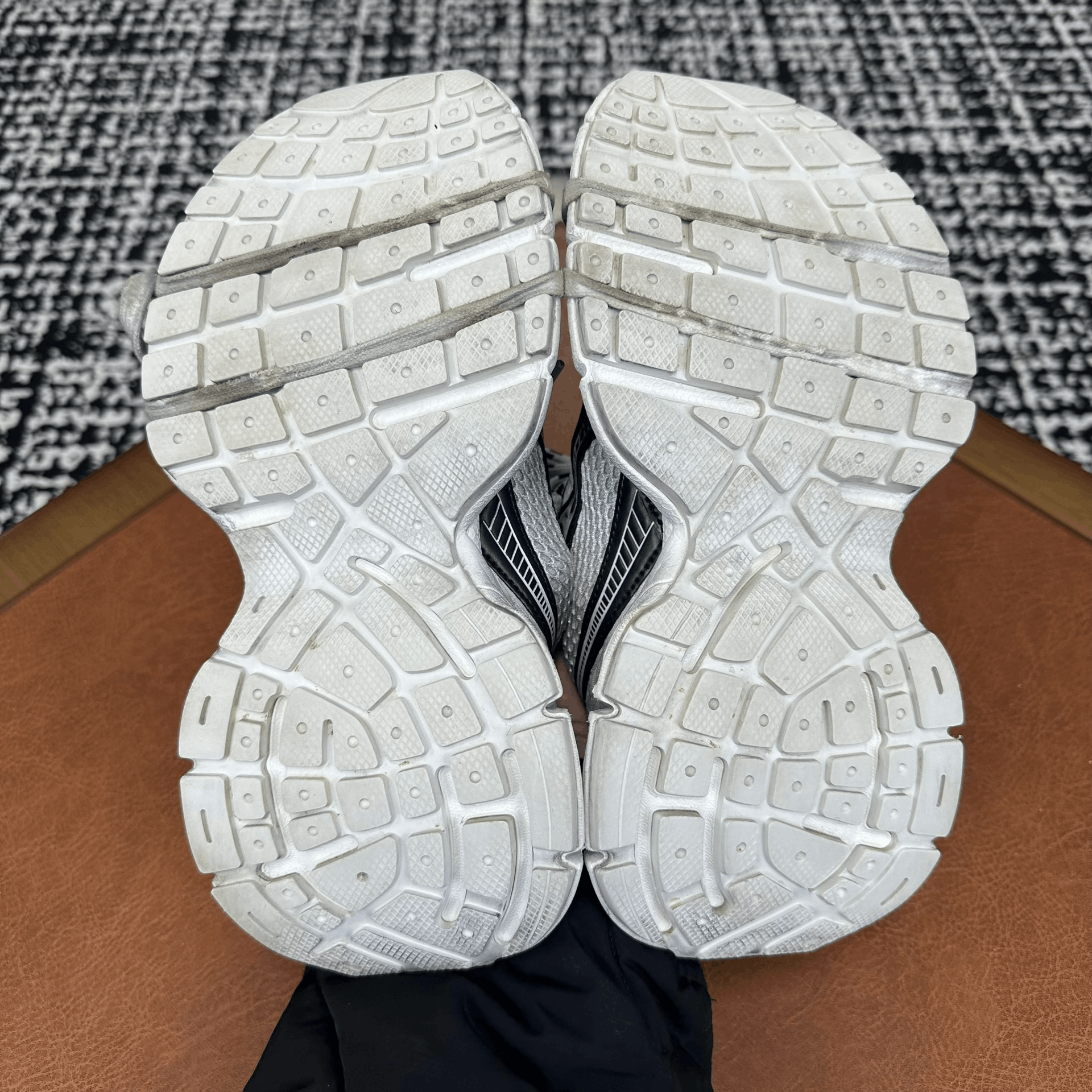 Balenciaga Balenciaga Leather White Lowtop Sneakers it_36 Women Size US 6 / IT 36 - 9 Thumbnail